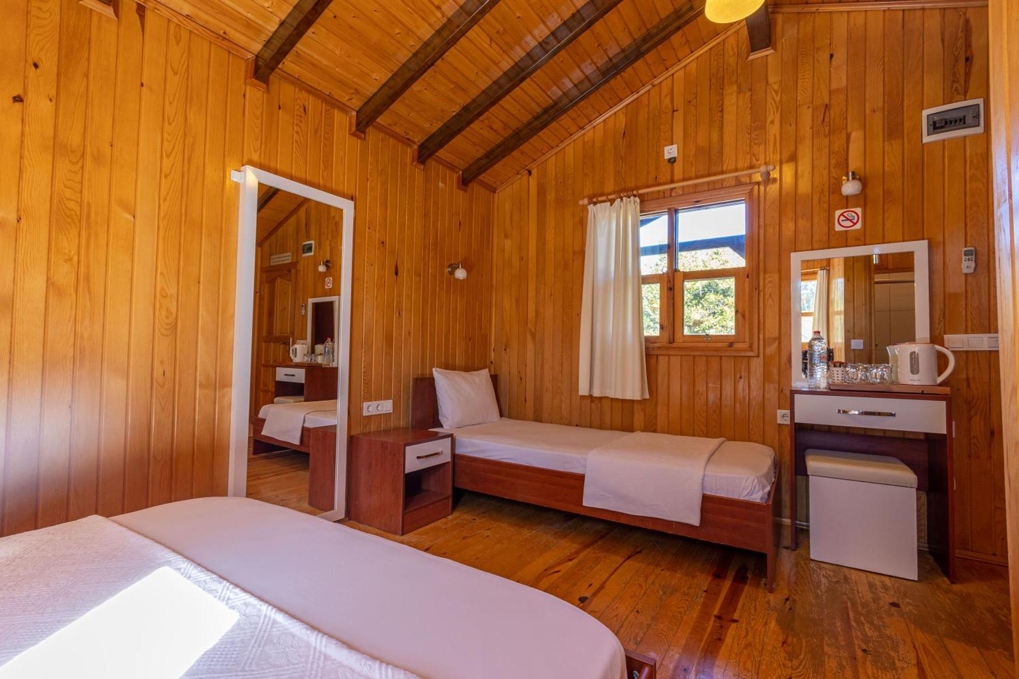 Caretta Caretta Guest house 3*