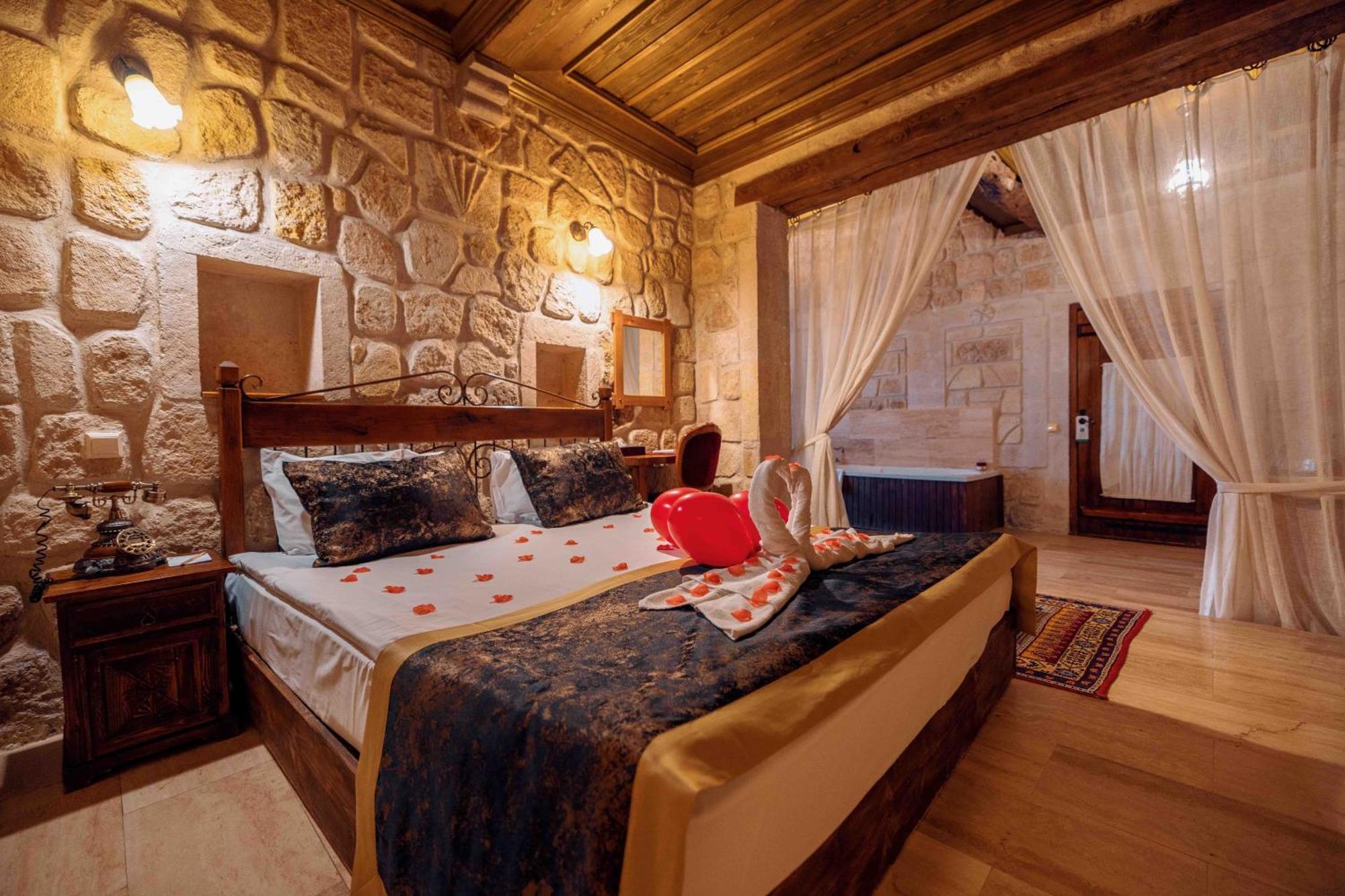 Hotel Mithra Cave