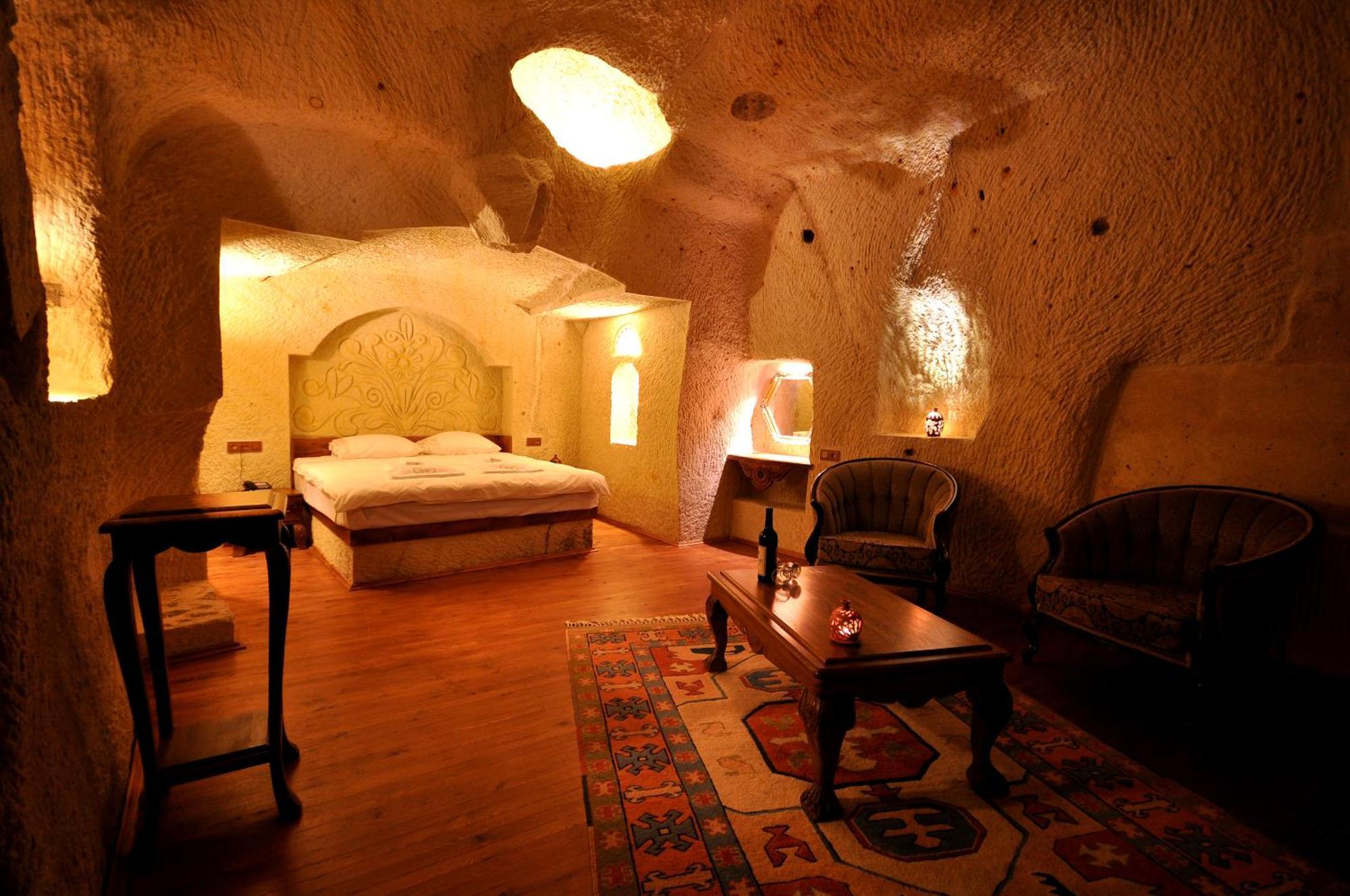 Has Cave