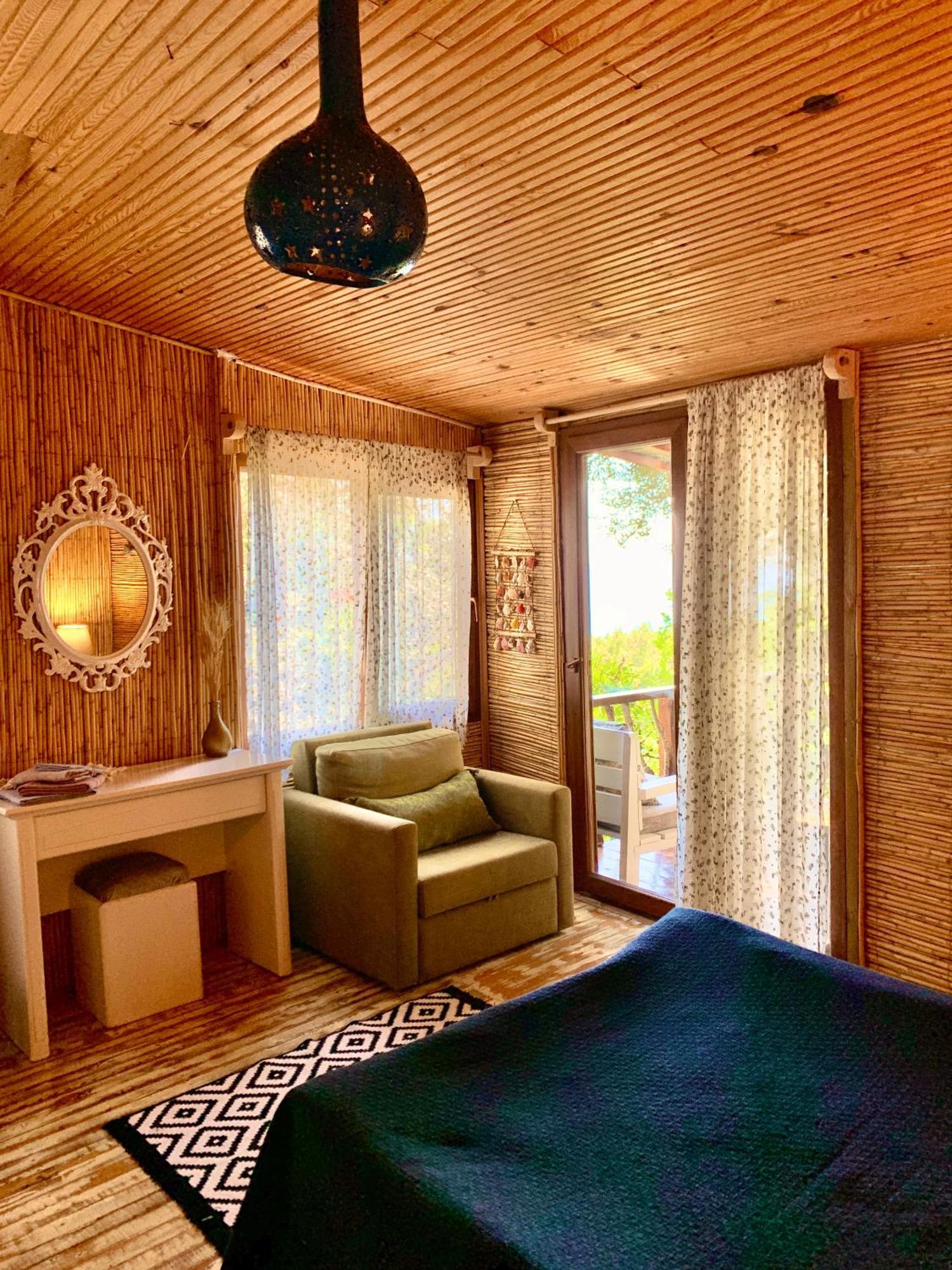 Turan Hill Lounge Holiday park