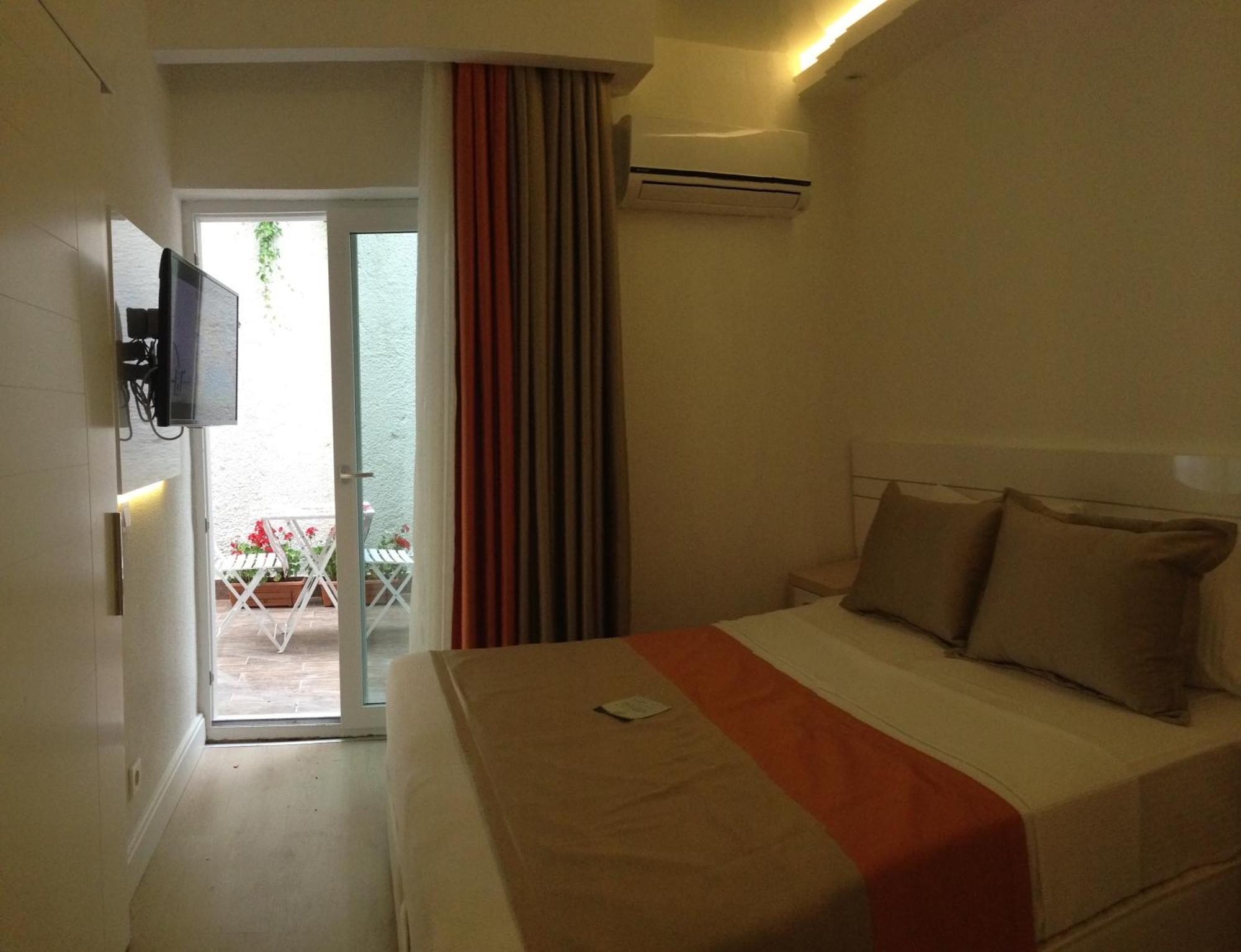 Doc's Hotel 3*