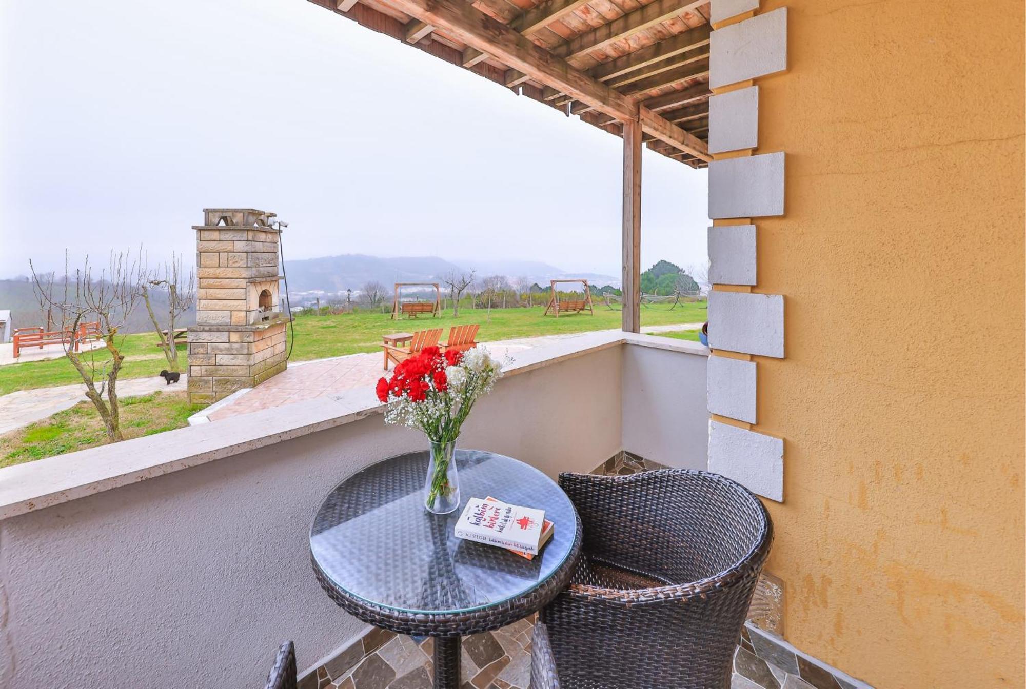 Teras Garden & Bungalow Hotel