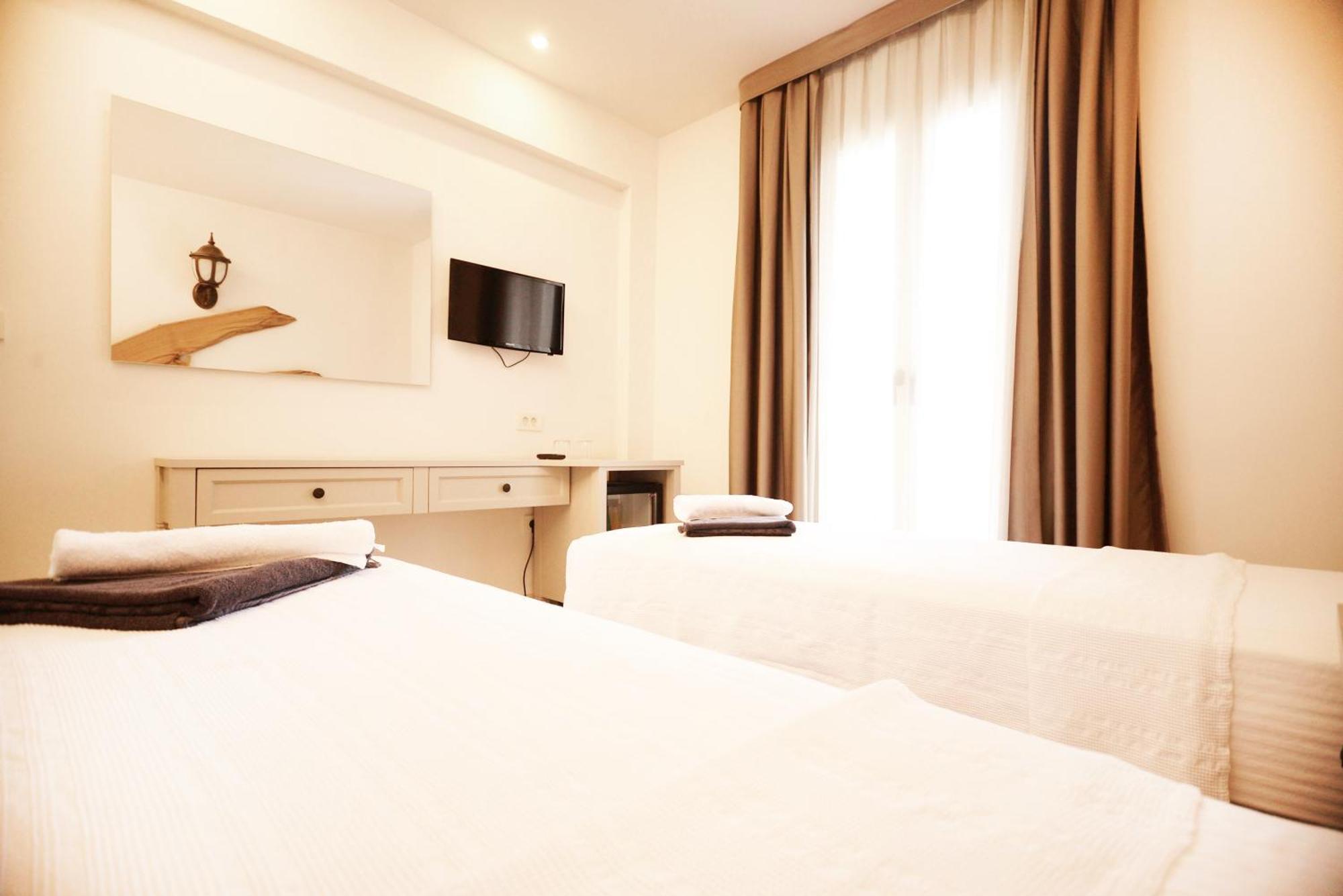 Hotel Elista & 3*
