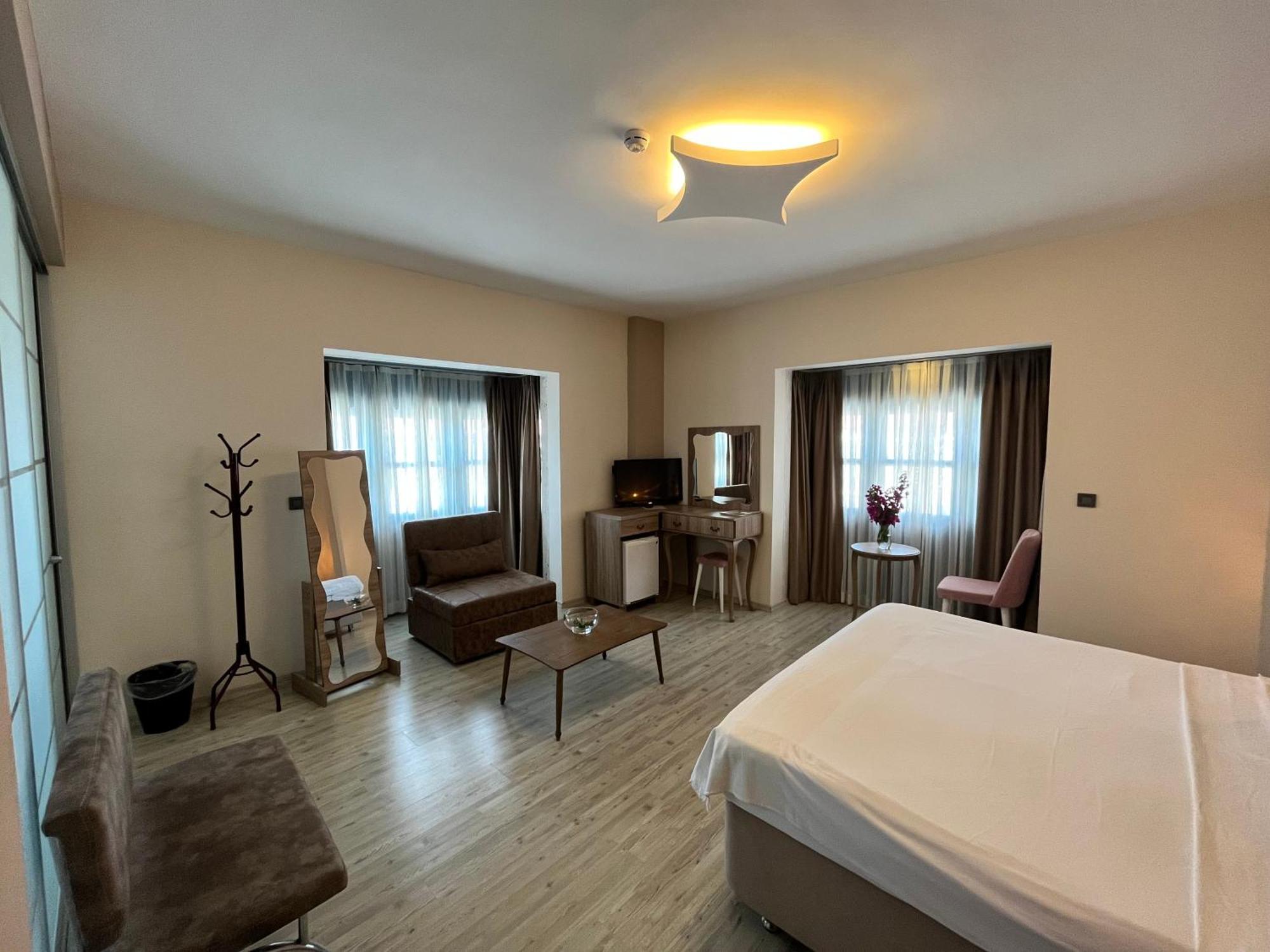 Bed & Breakfast F&g Butik 3*
