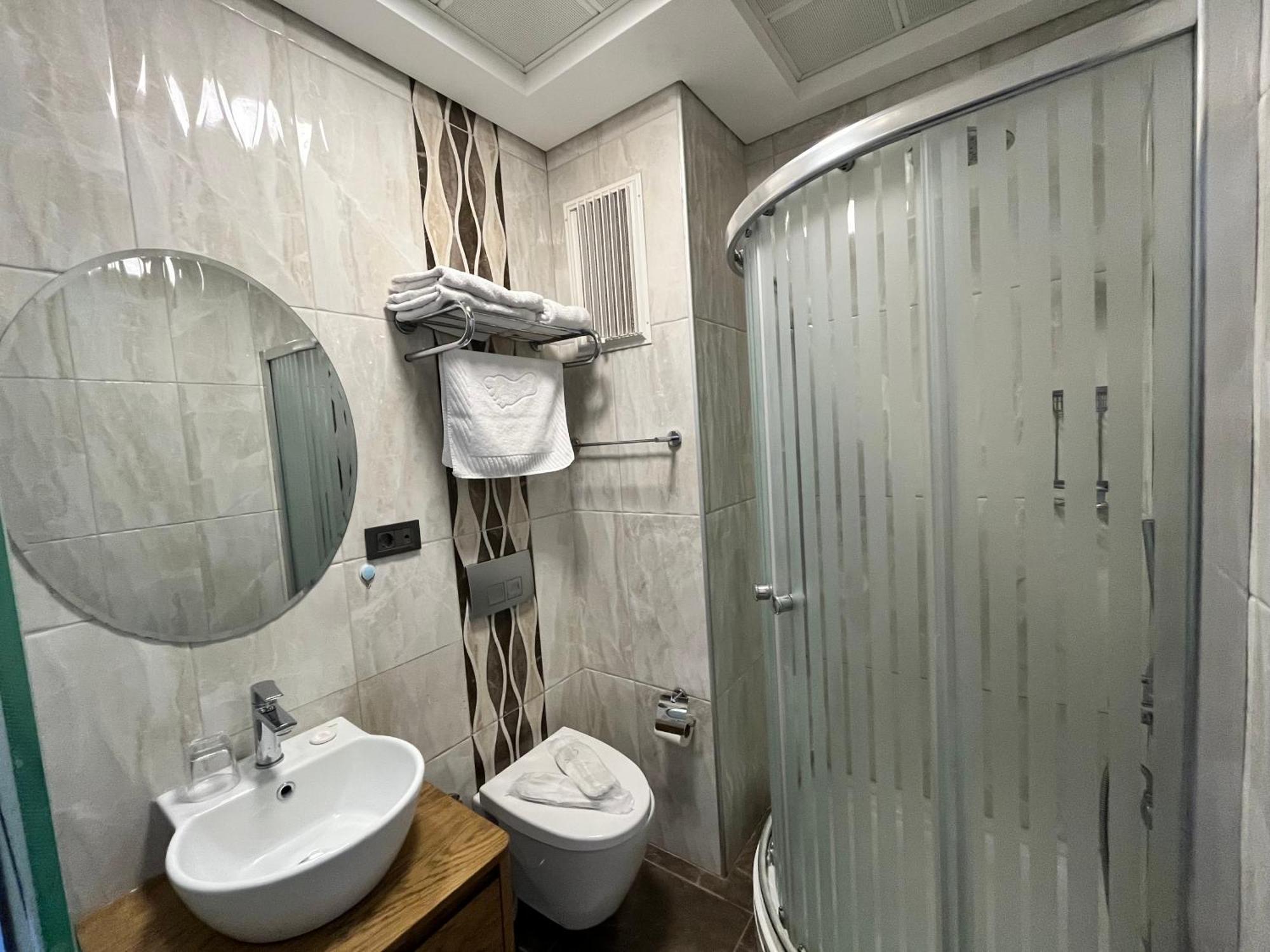 F&g Butik Bed & Breakfast