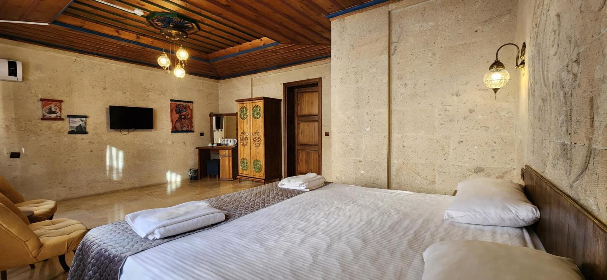 Cappadocia Elite Stone House Bed & Breakfast 2*