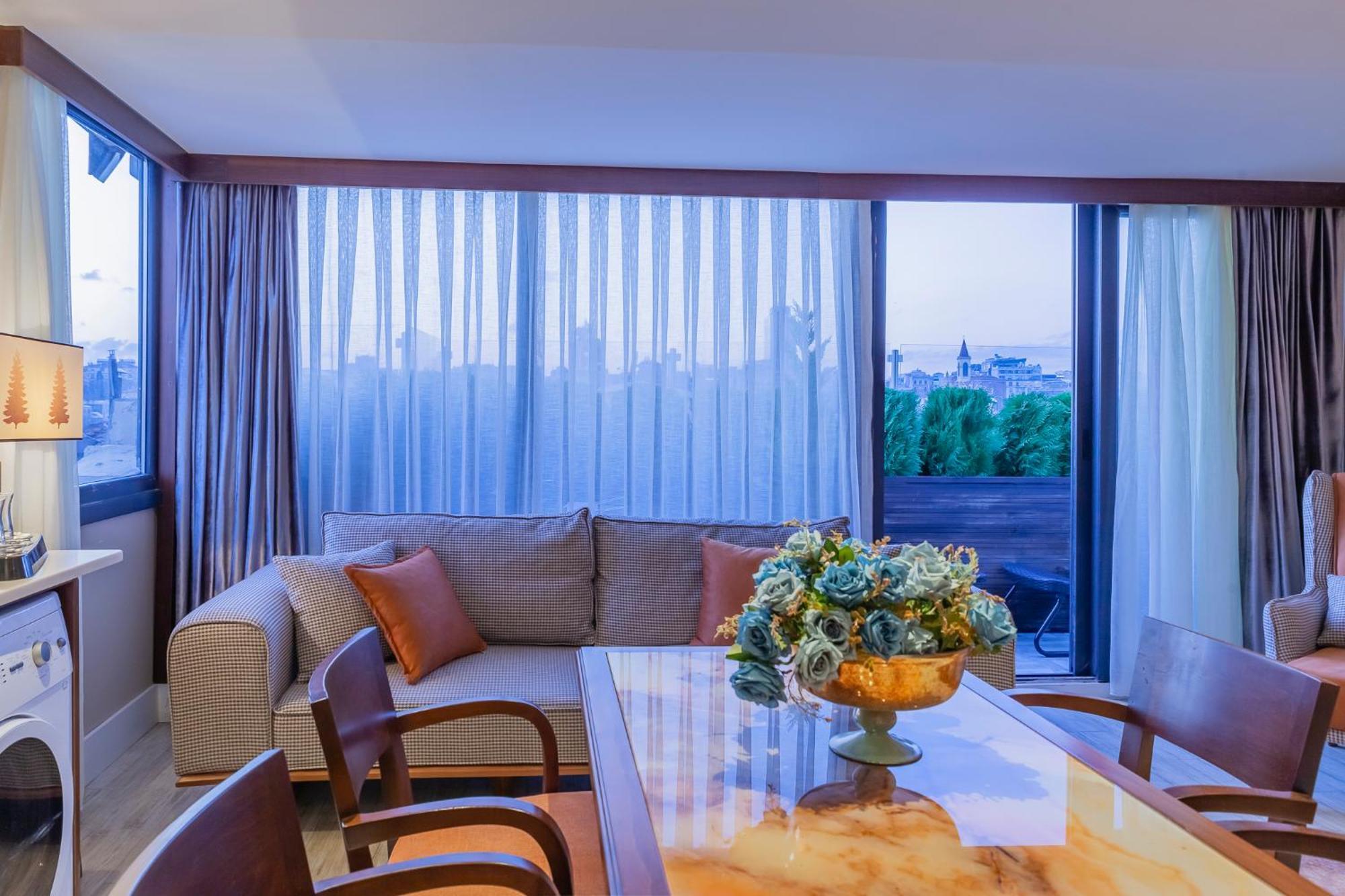 Lord Morgan & Exclusive Design Cihangir Aparthotel 2*