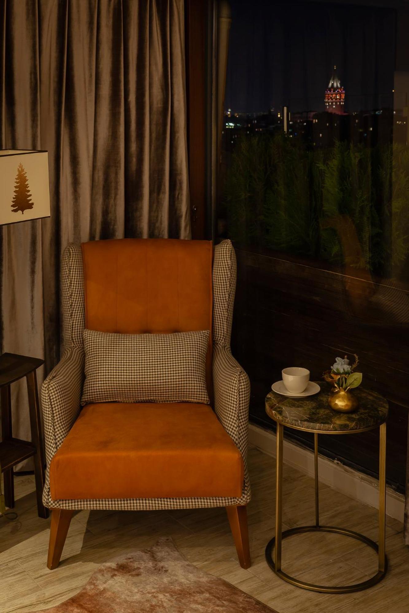 Lord Morgan & Exclusive Design Cihangir Istanbul