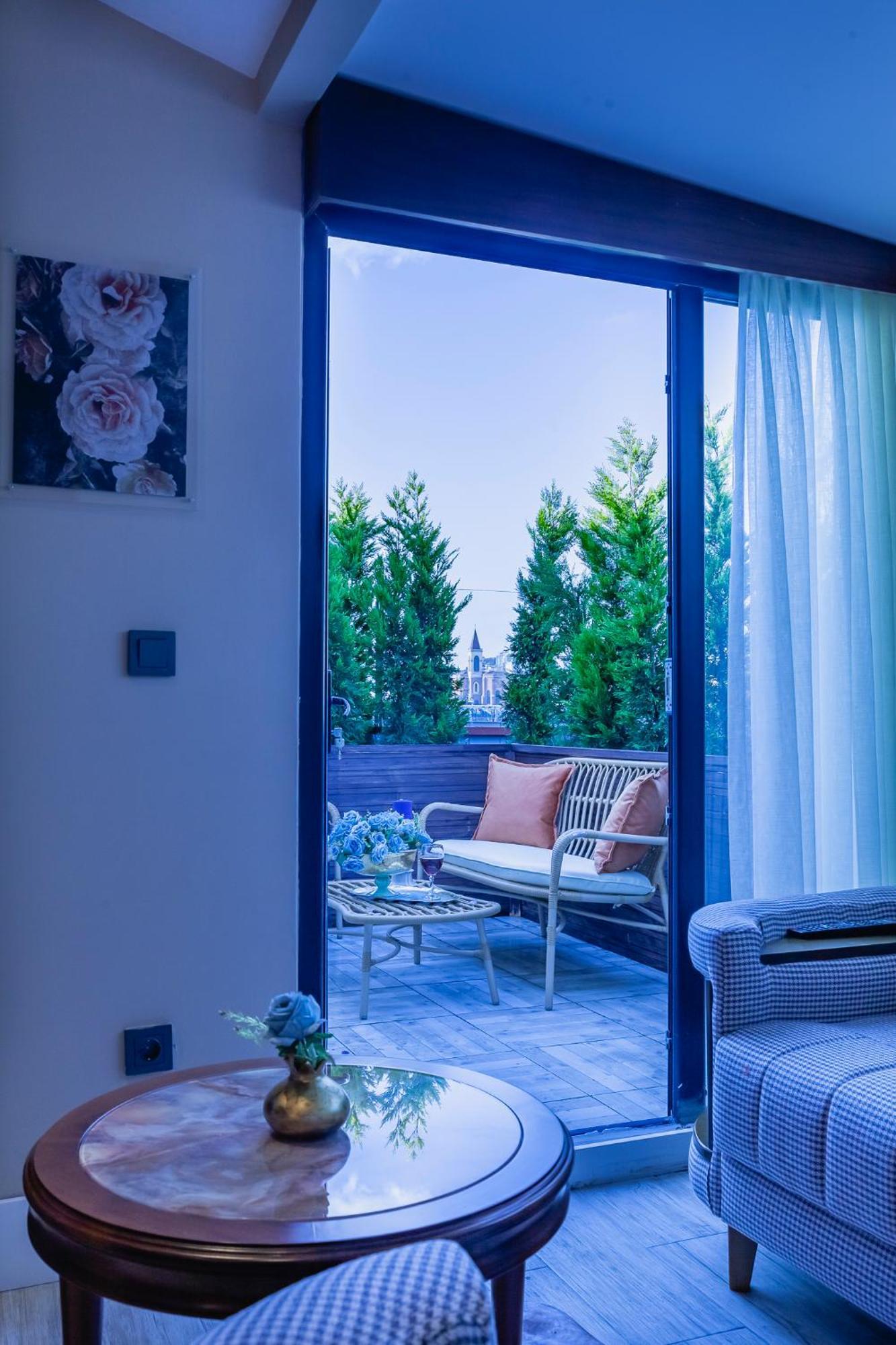 Lord Morgan & Exclusive Design Cihangir 2*