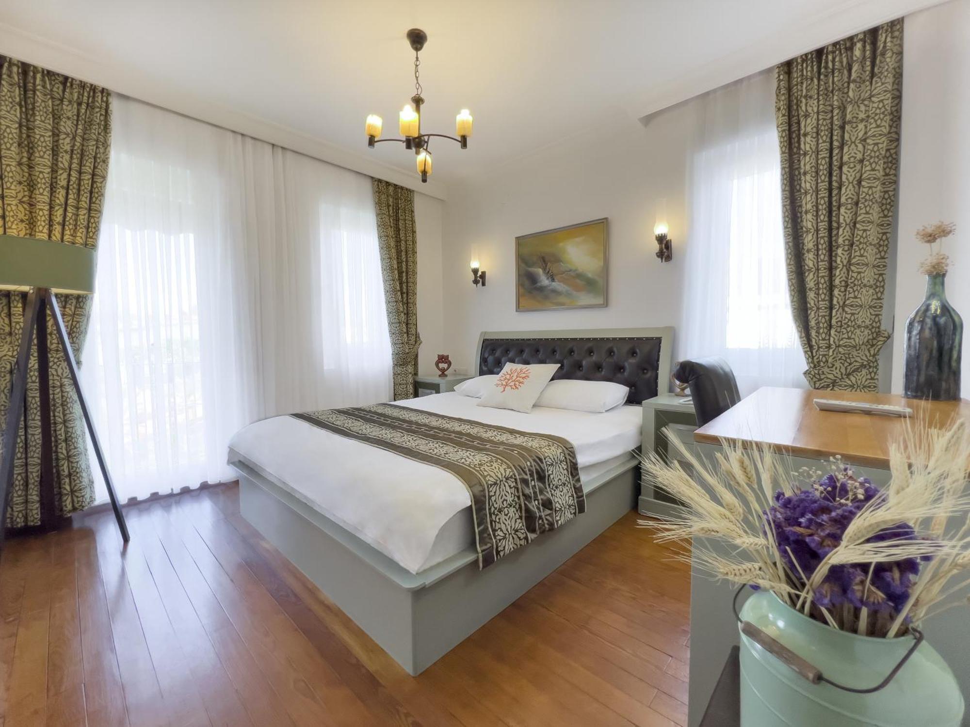 Kayezta Hotel 2*