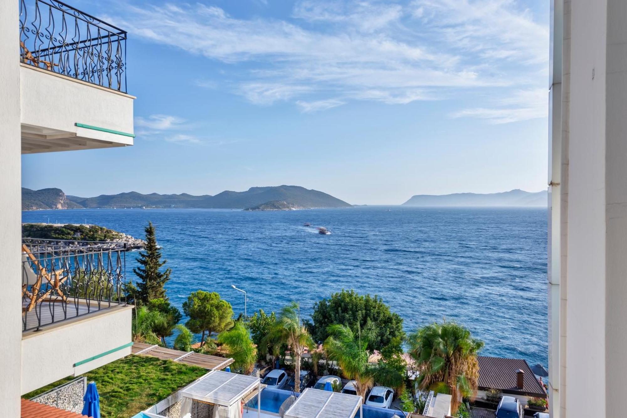 Sea View Hotel 3*