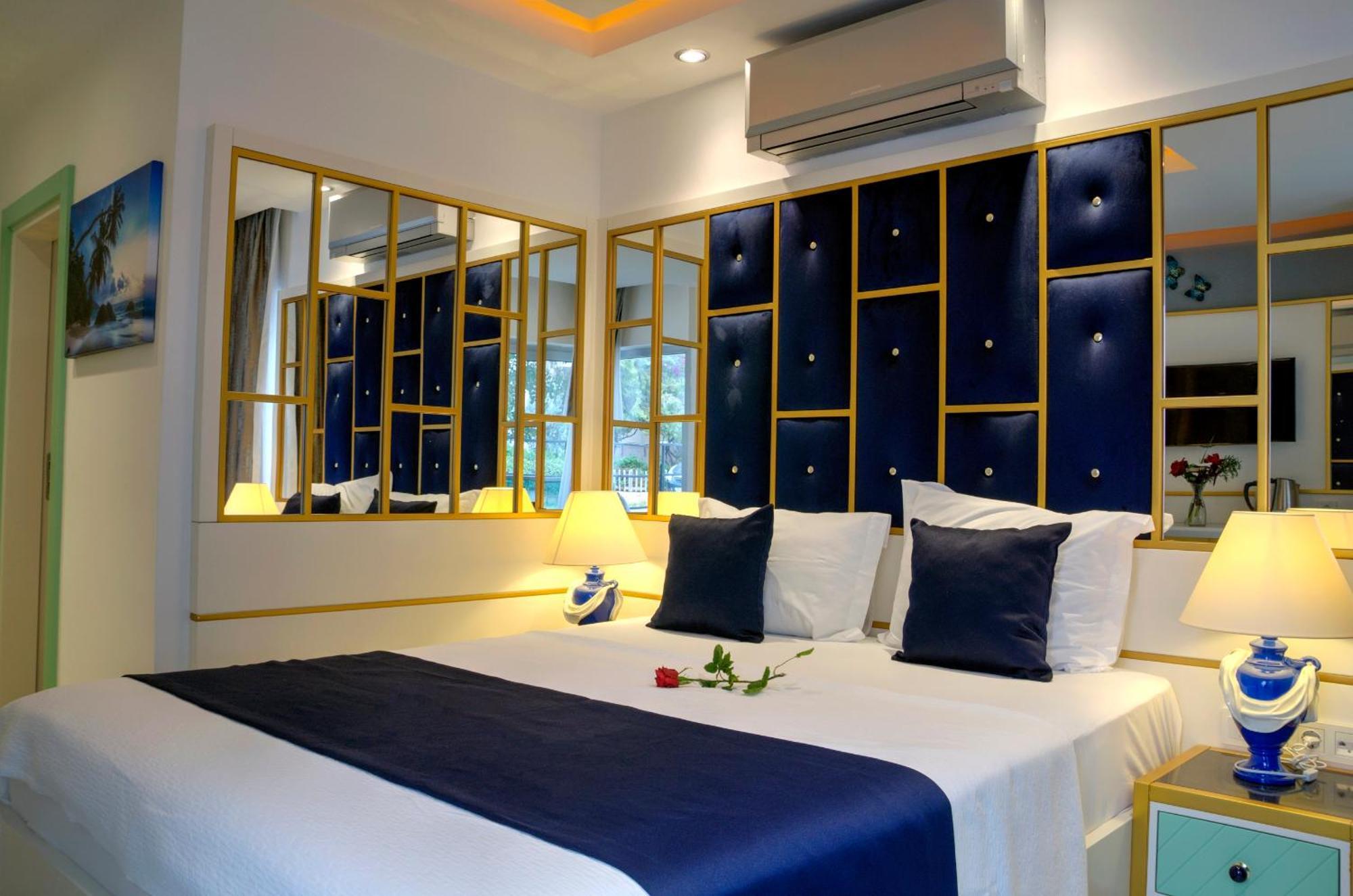 Sea View 3*