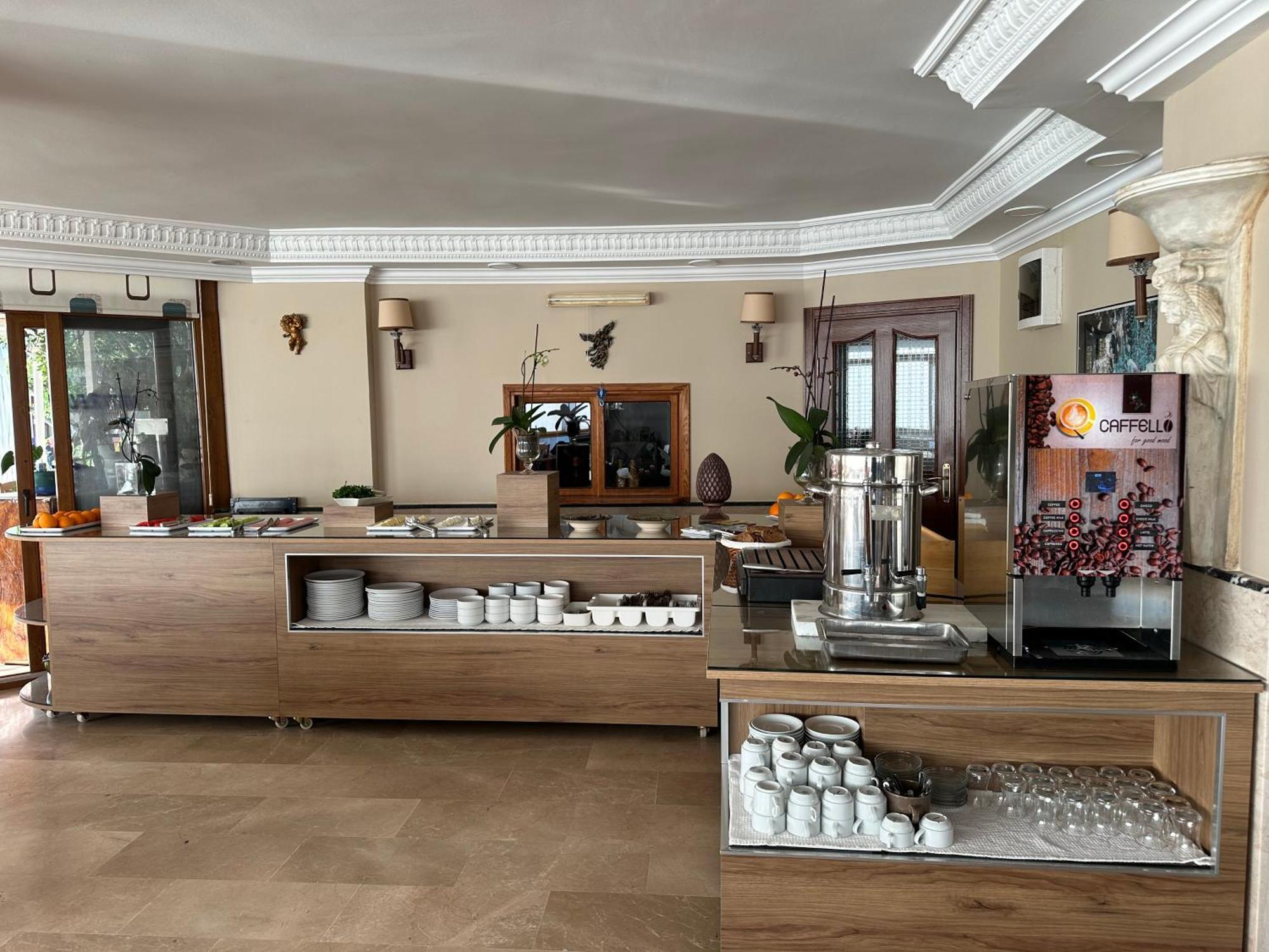 Aparthotel Naturella
