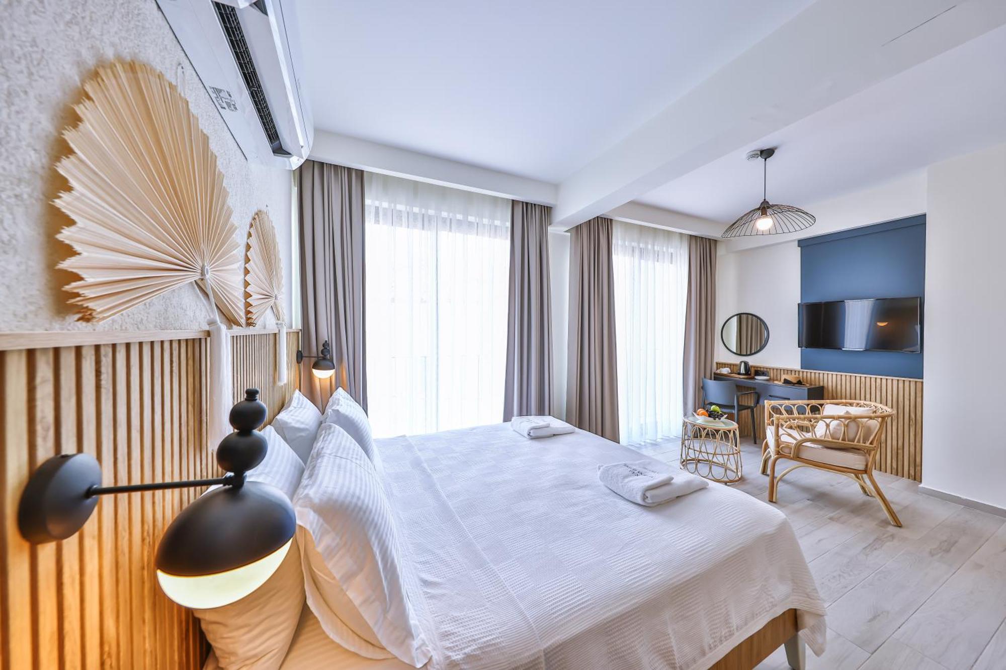Athena Hotel