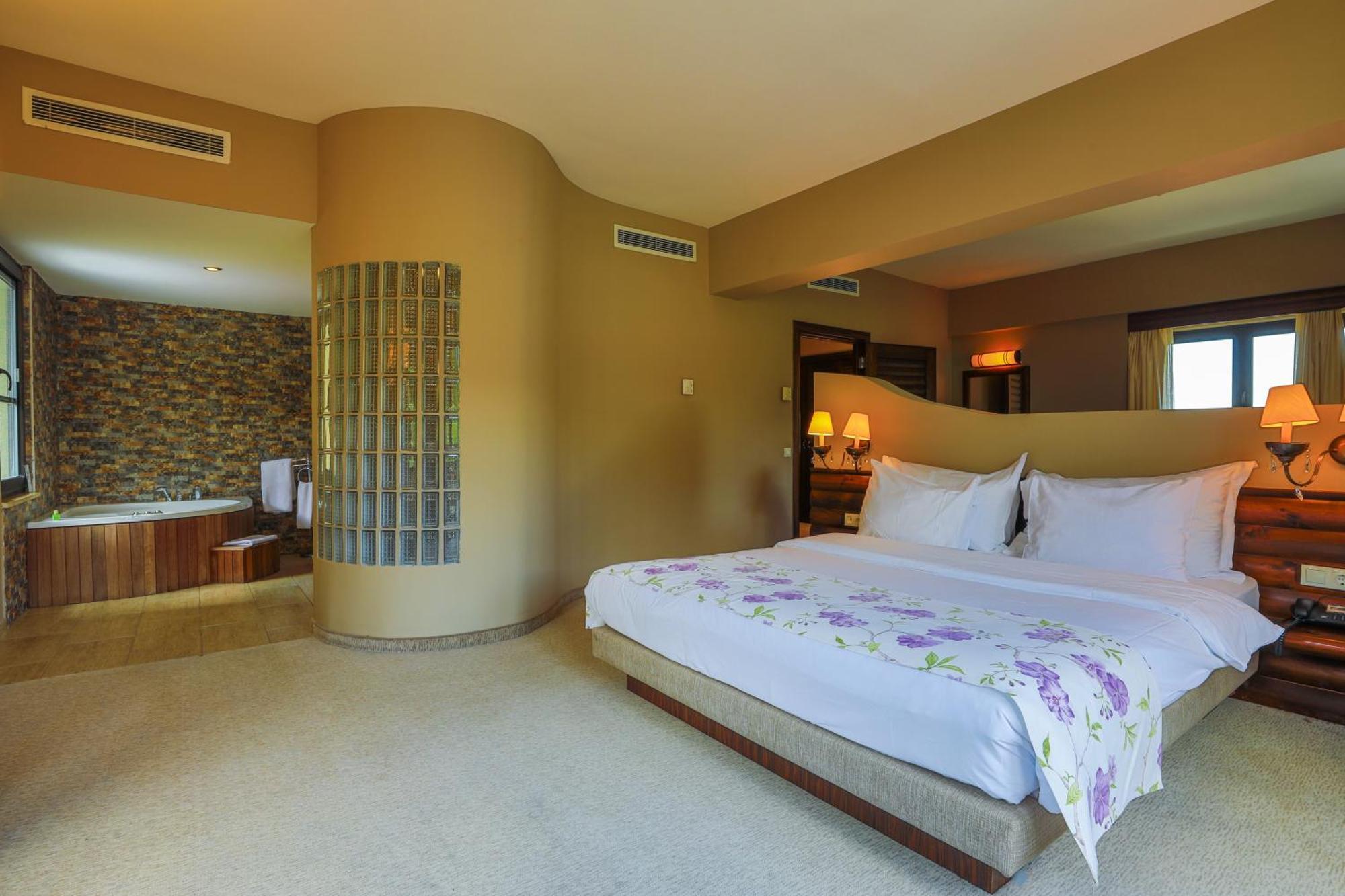 Resort Gazelle & 5*