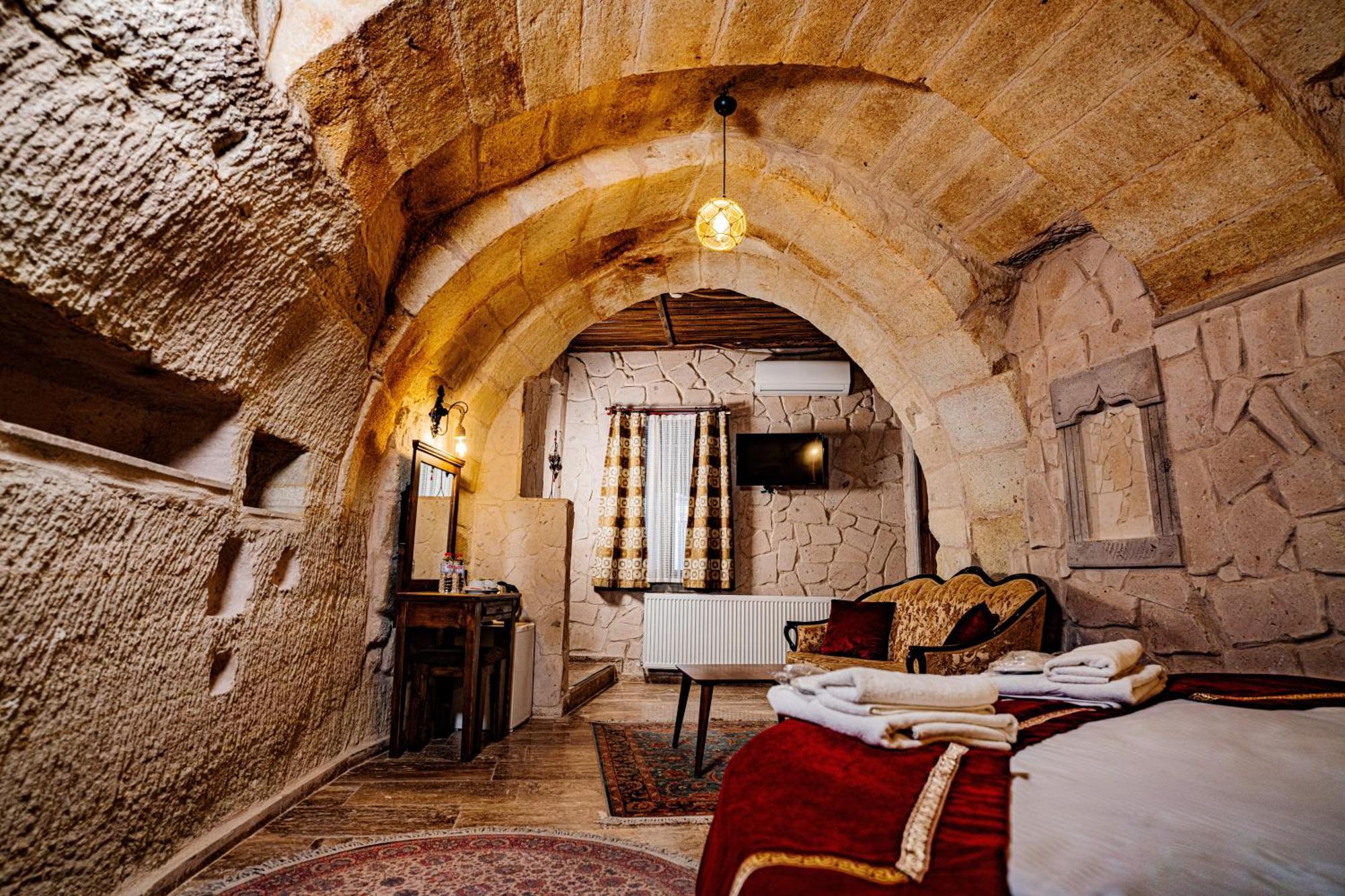 Cappadocia Caves 4*