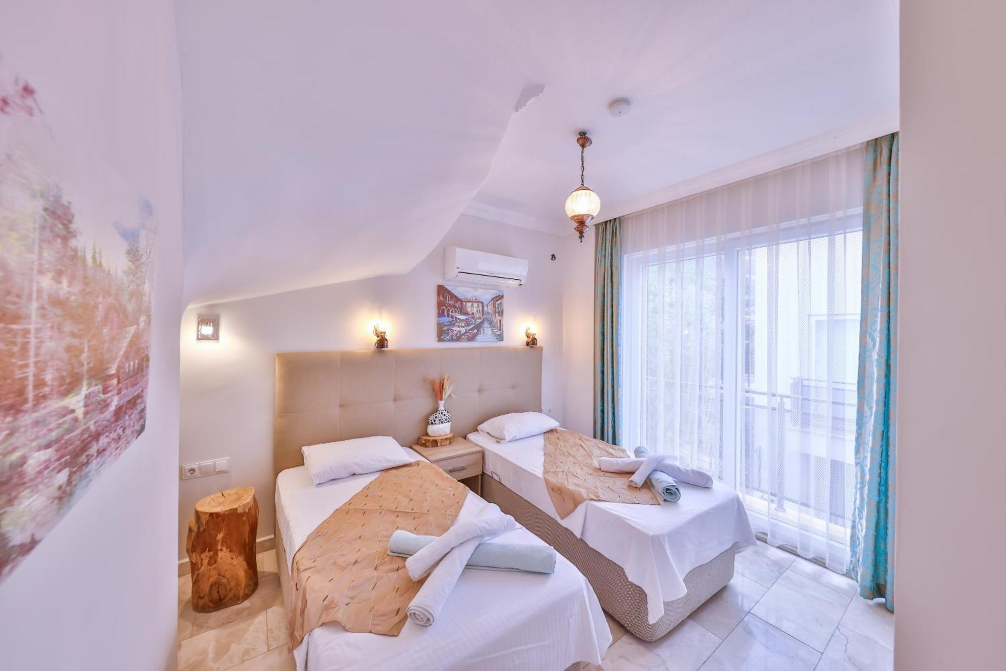 Hatice Sultan * Kalkan