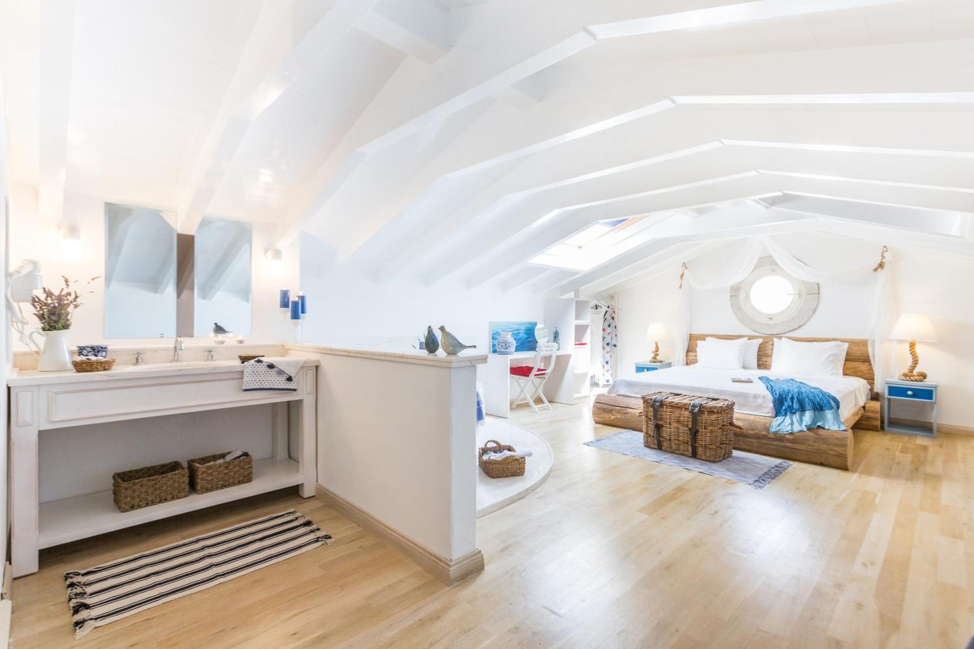 Luce Design - Special Category Hotel 4*