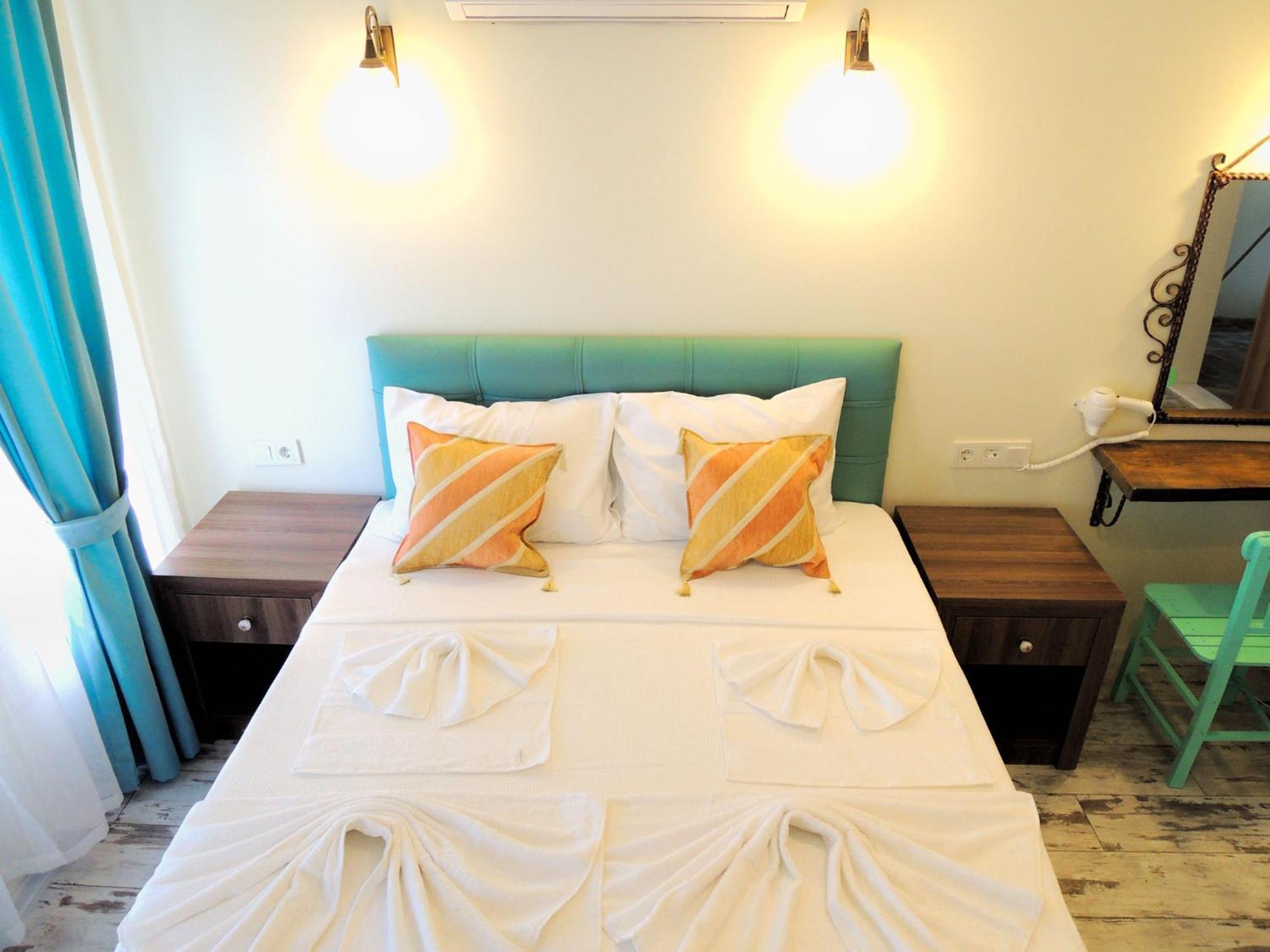 Bed & Breakfast Dreams 2*