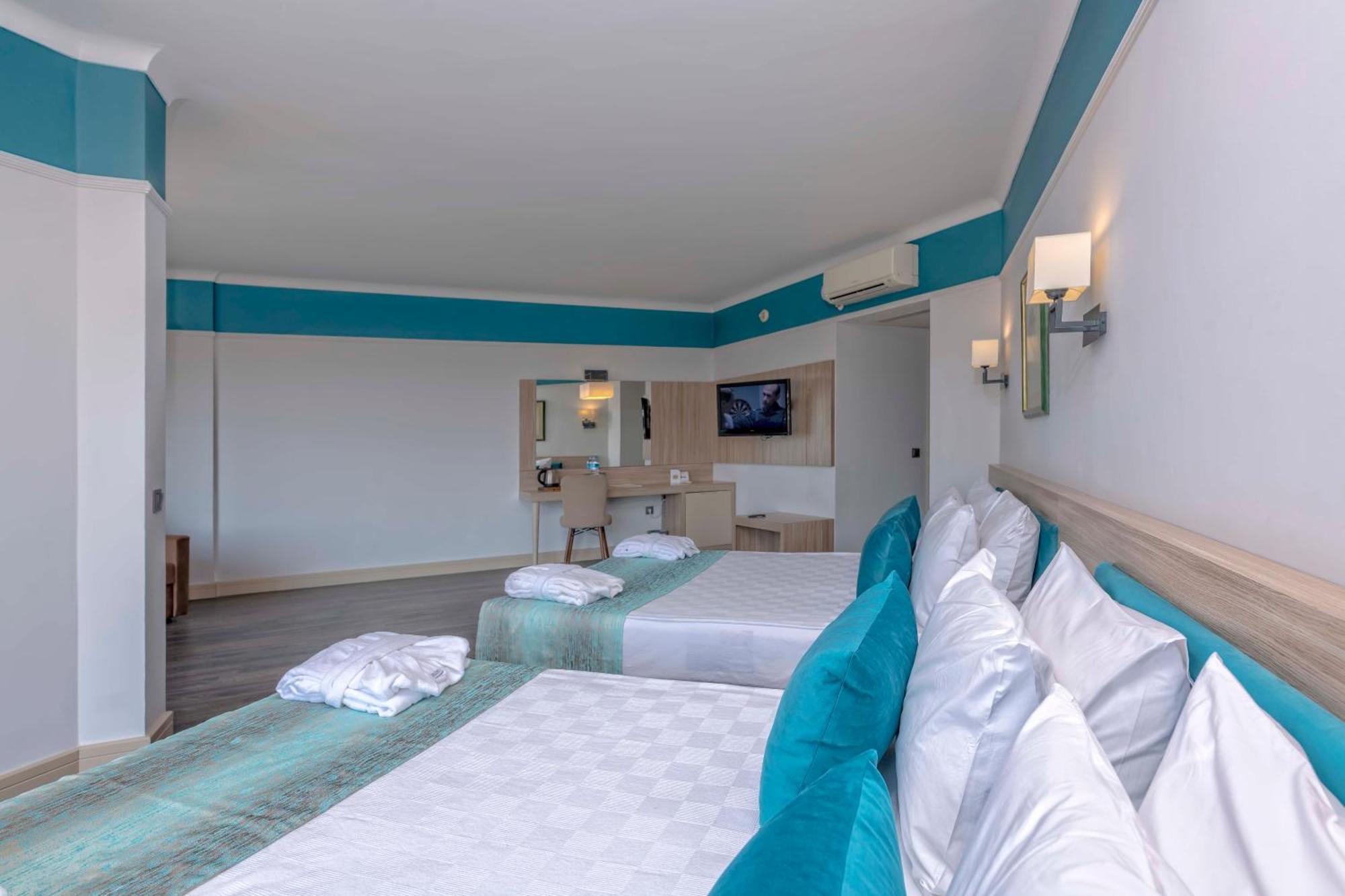 Amara Family Resort 5*