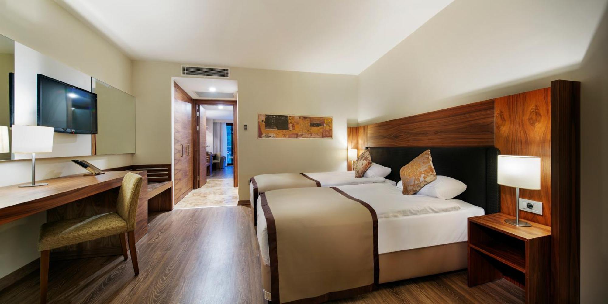 Nirvana Mediterranean Excellence 5*