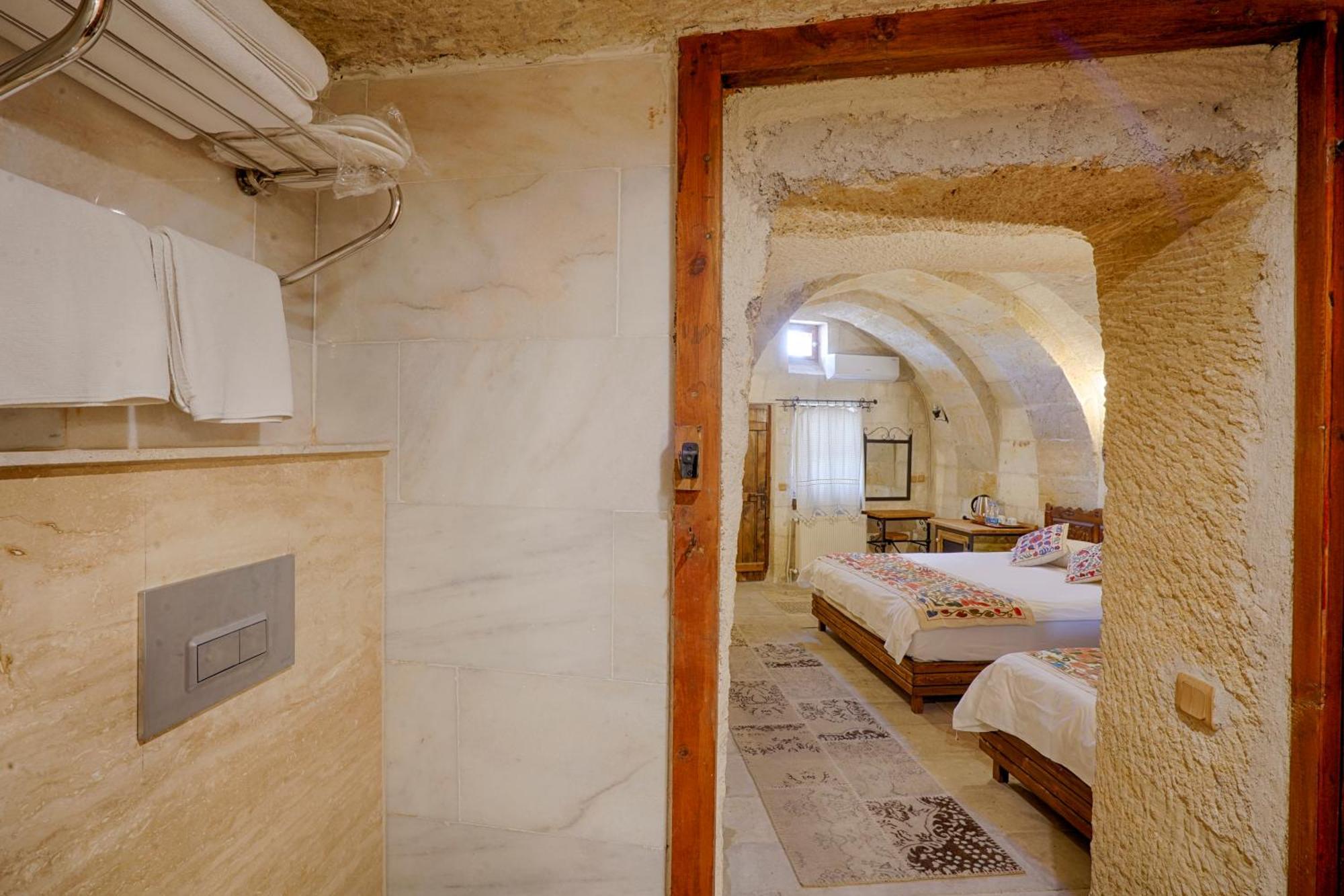 Hotel Tulip Cave 2*