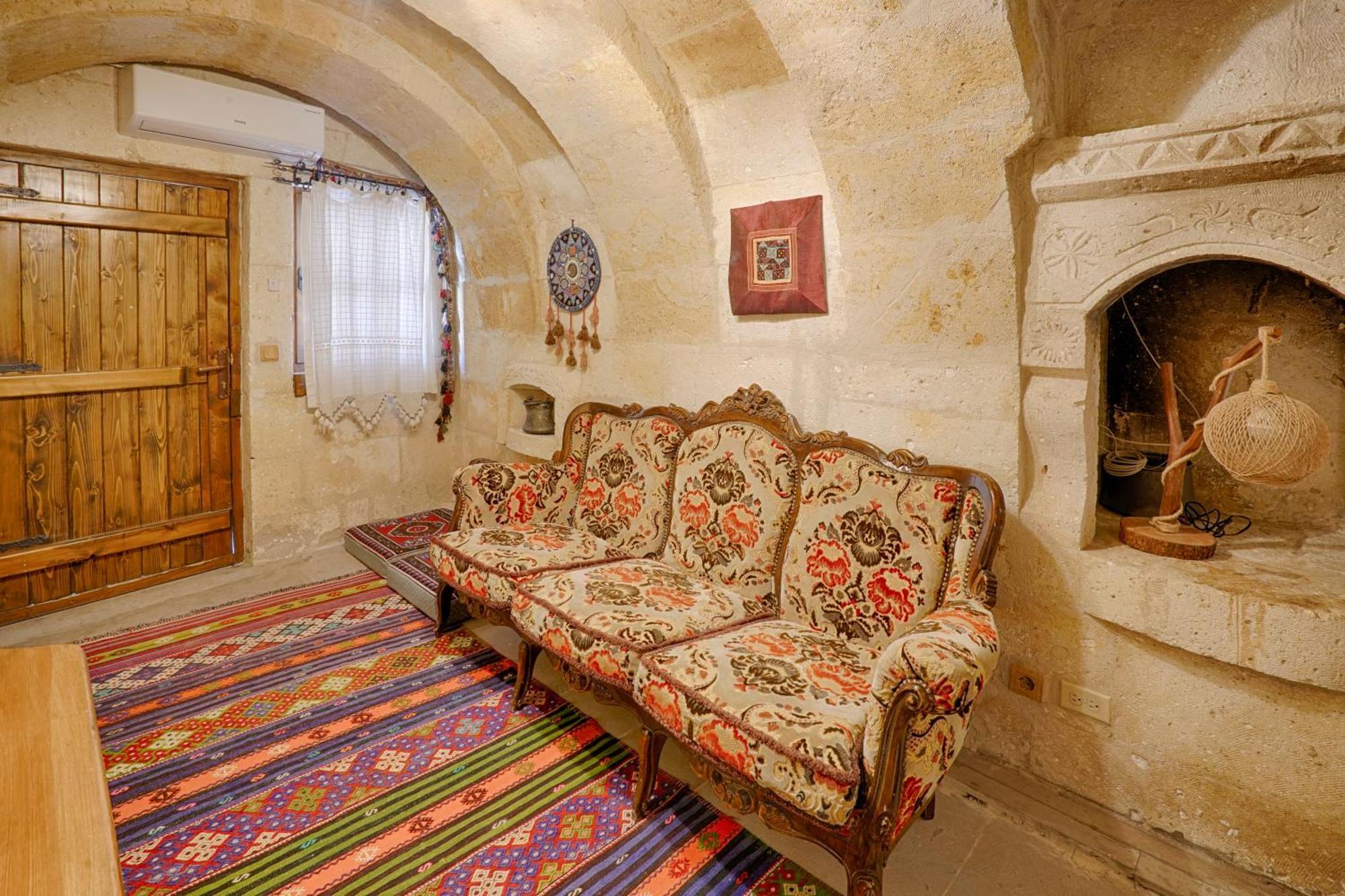 Tulip Cave Hotel 2*