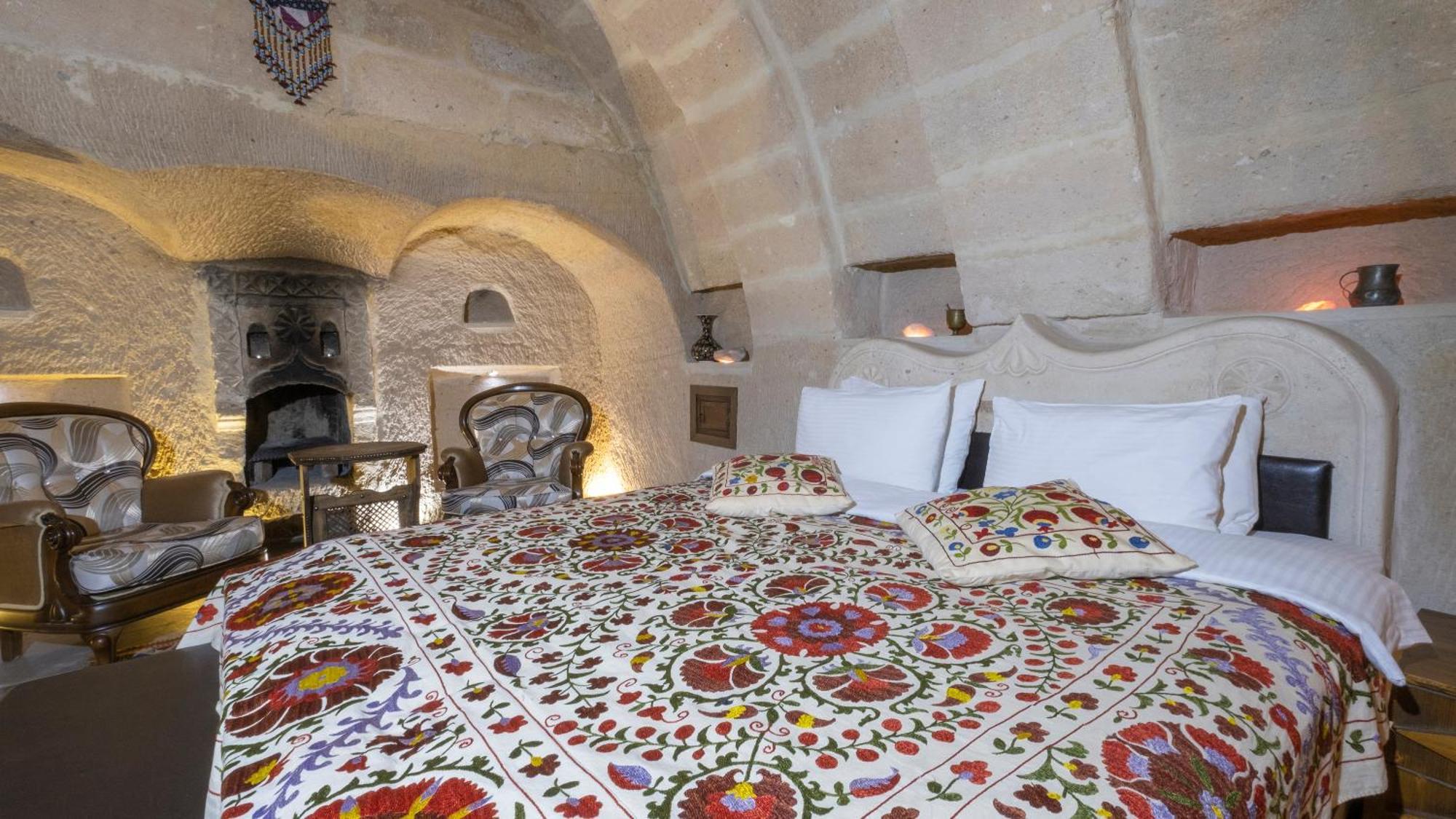 Inn In Stone House 3*