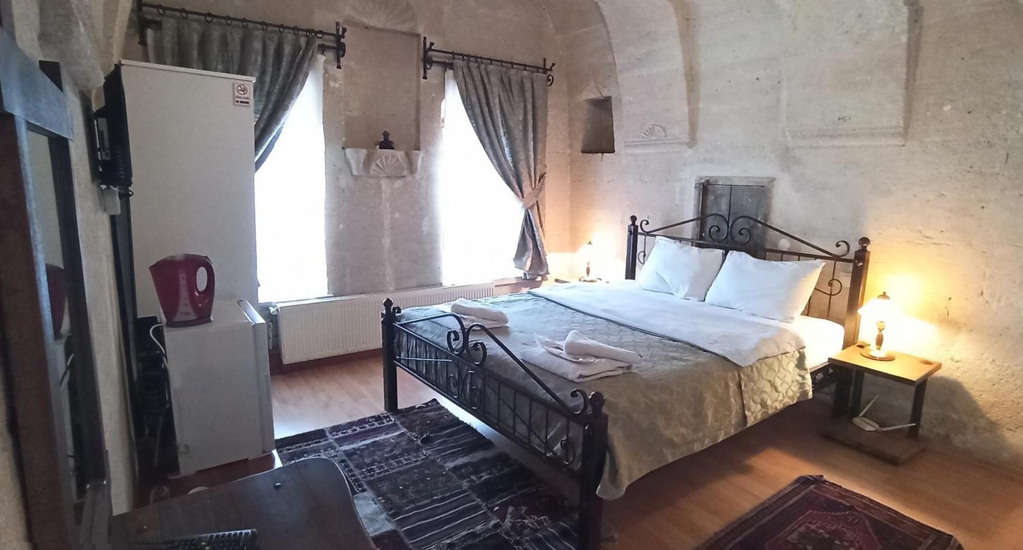 Hotel Nomads Cave & Rooftop 2*