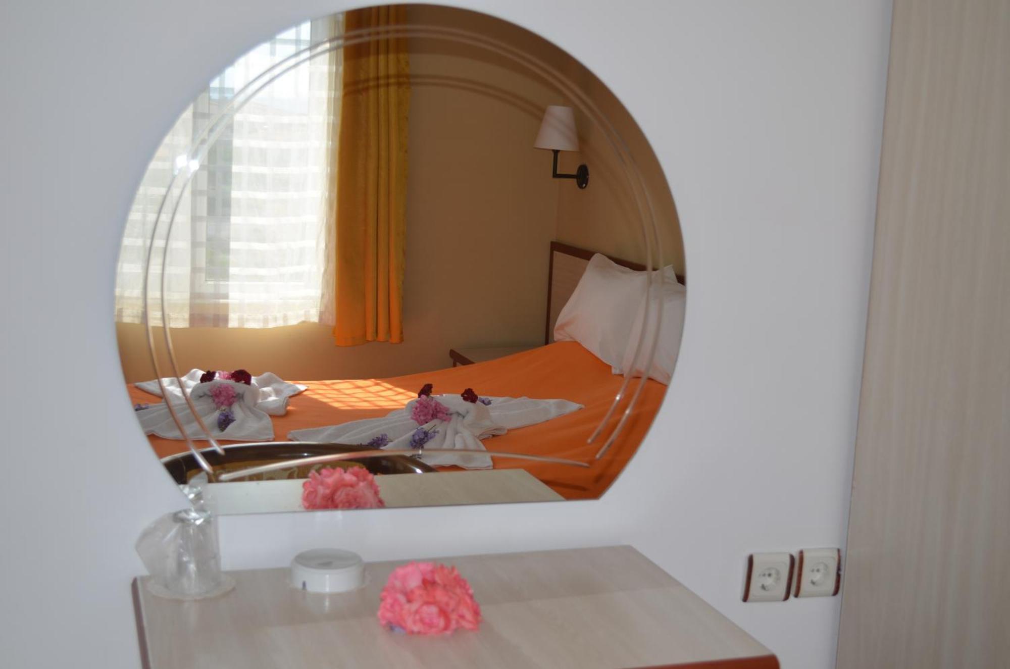 Hotel Megas