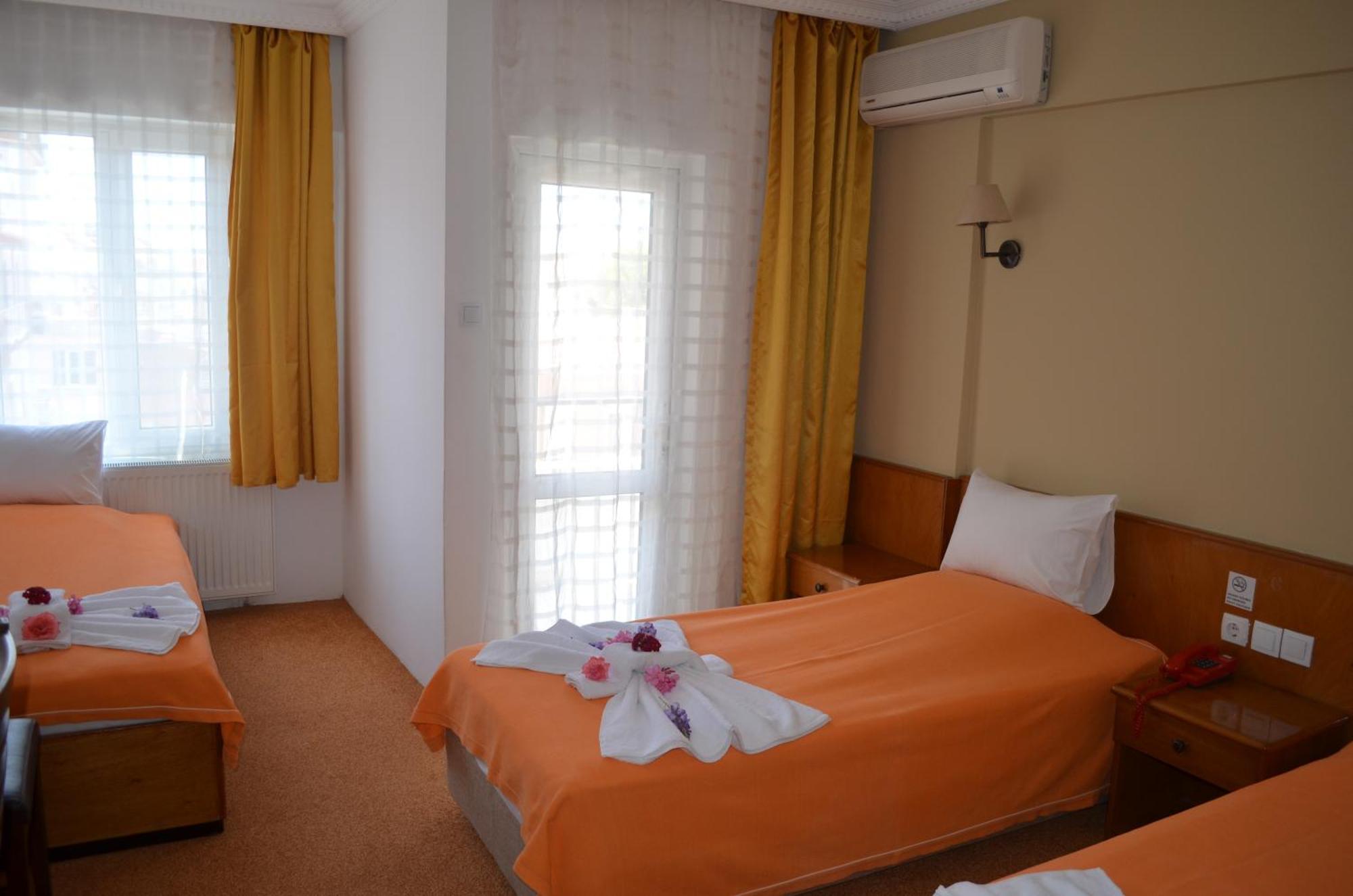 Megas Hotel Ayvalik