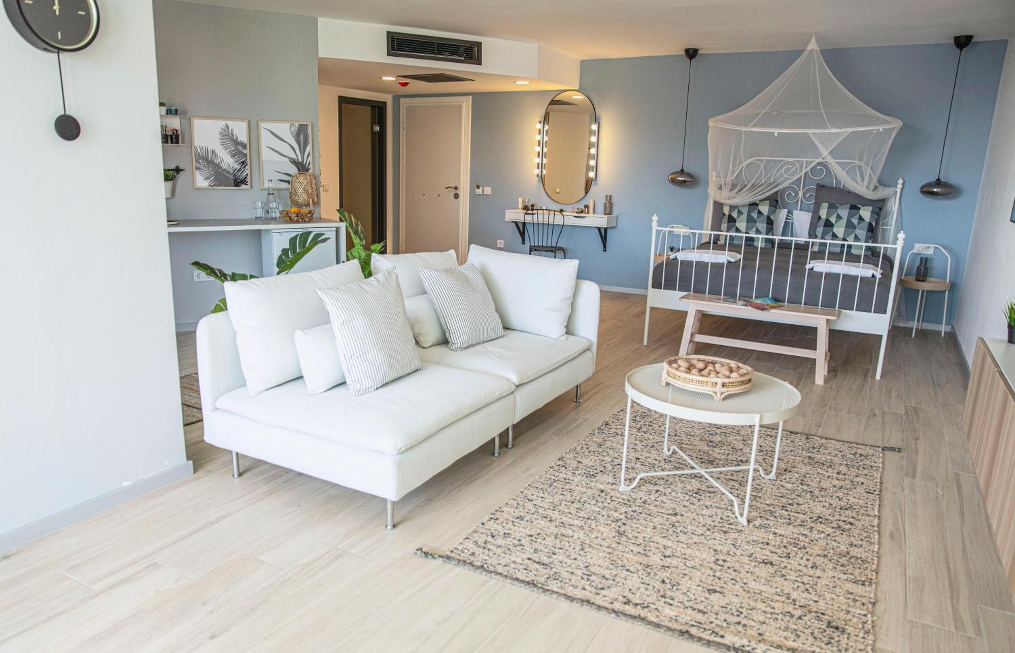 Payava By True Blue Hotel