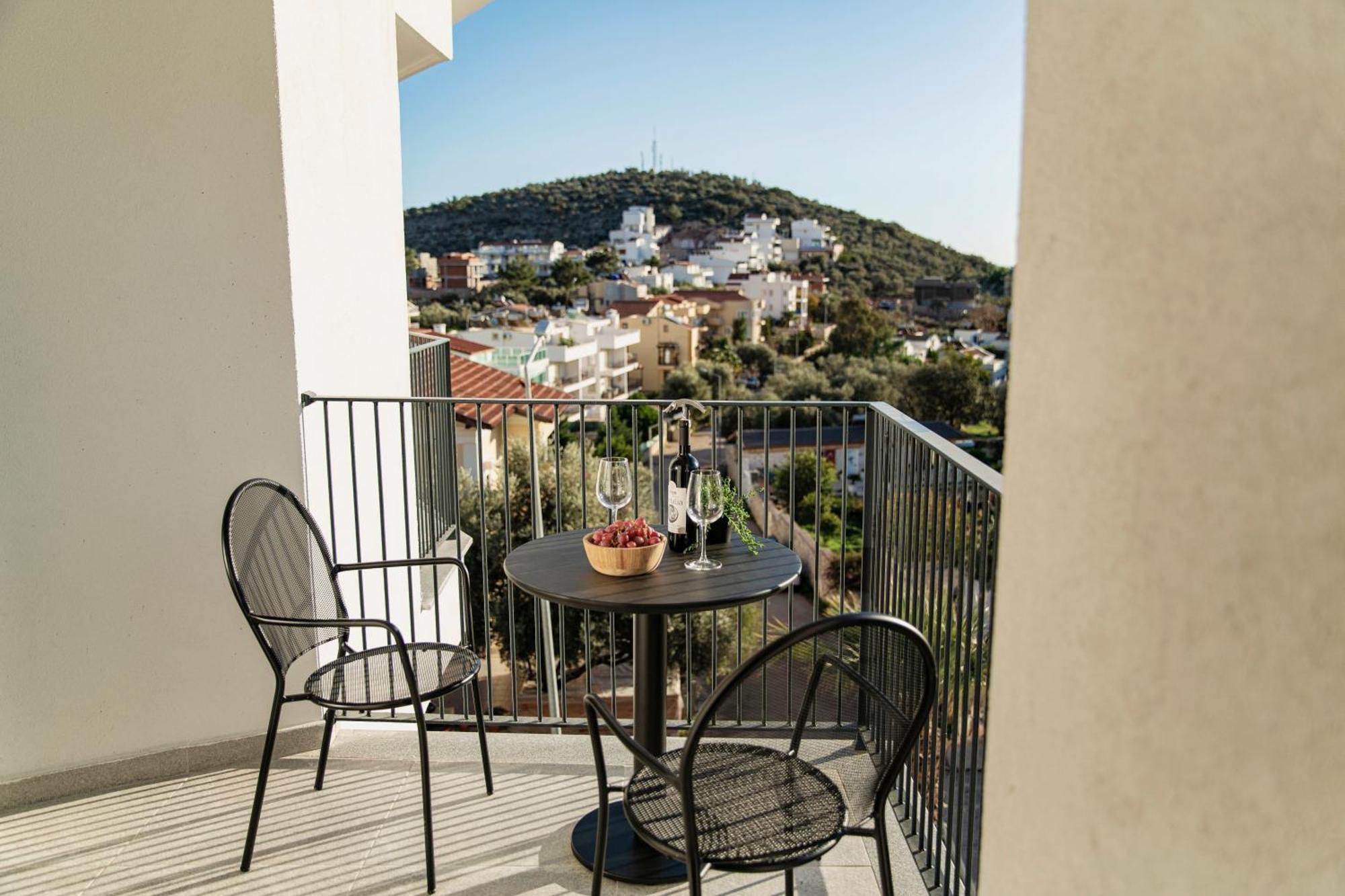Payava By True Blue Kalkan