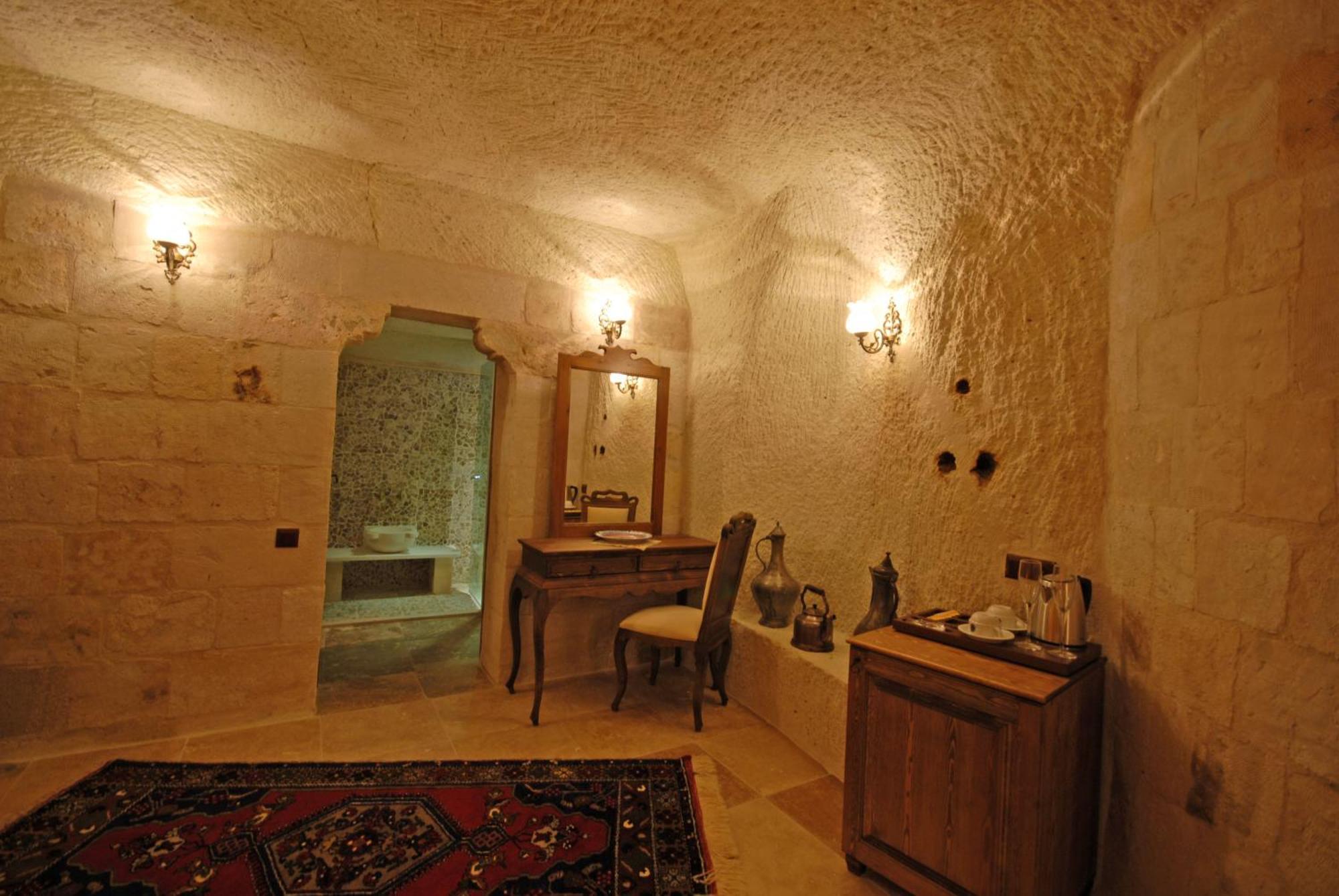 Phocas Cave