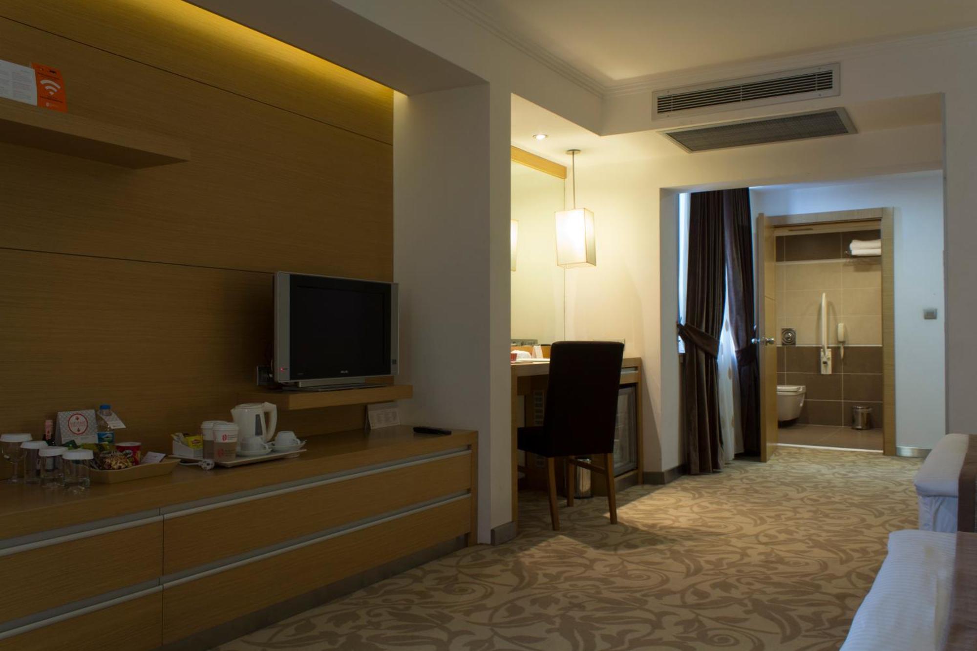 Hotel Bilkent And Conference Center 5*