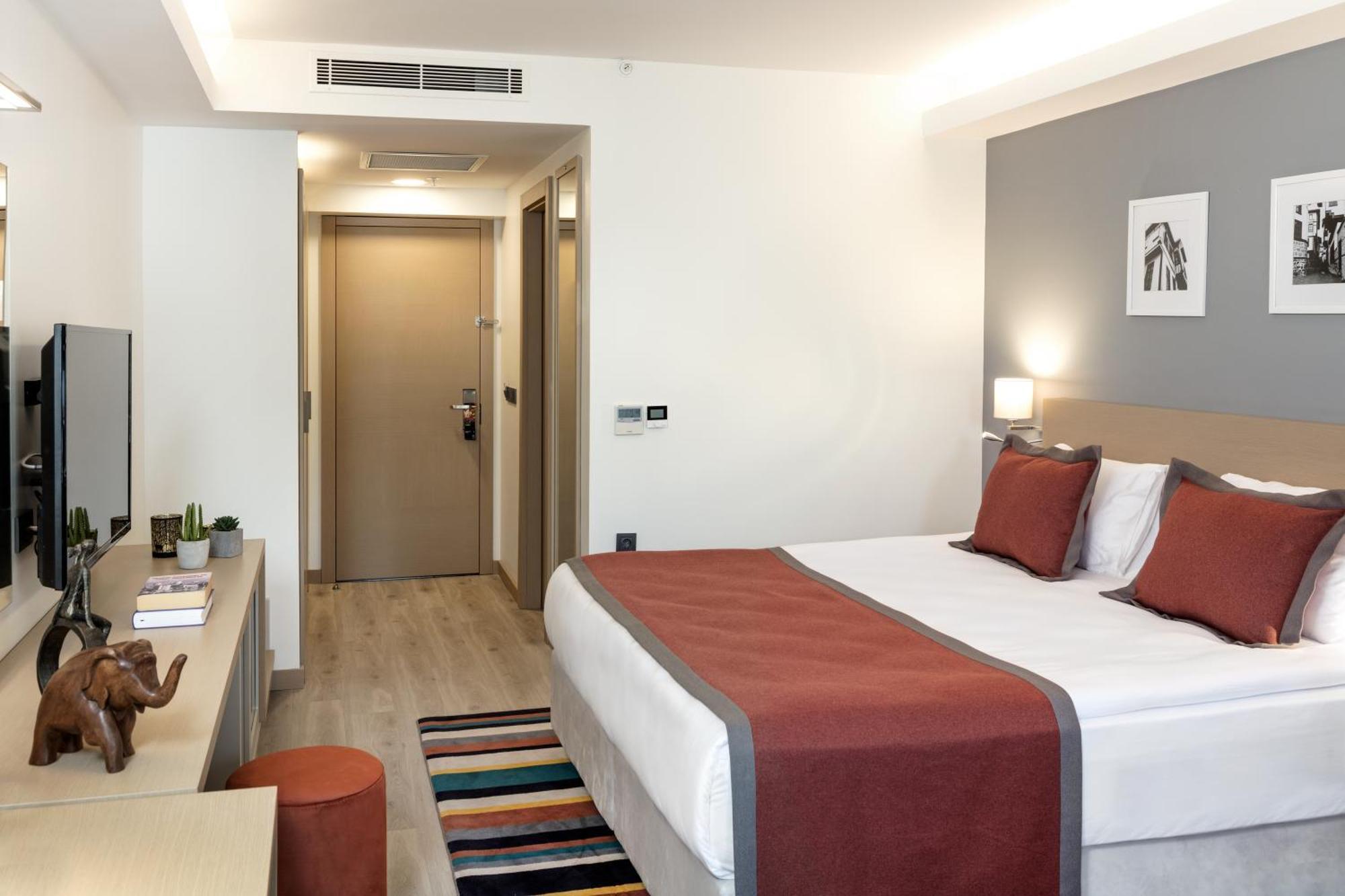 Hotel Tryp By Wyndham Oran 3*