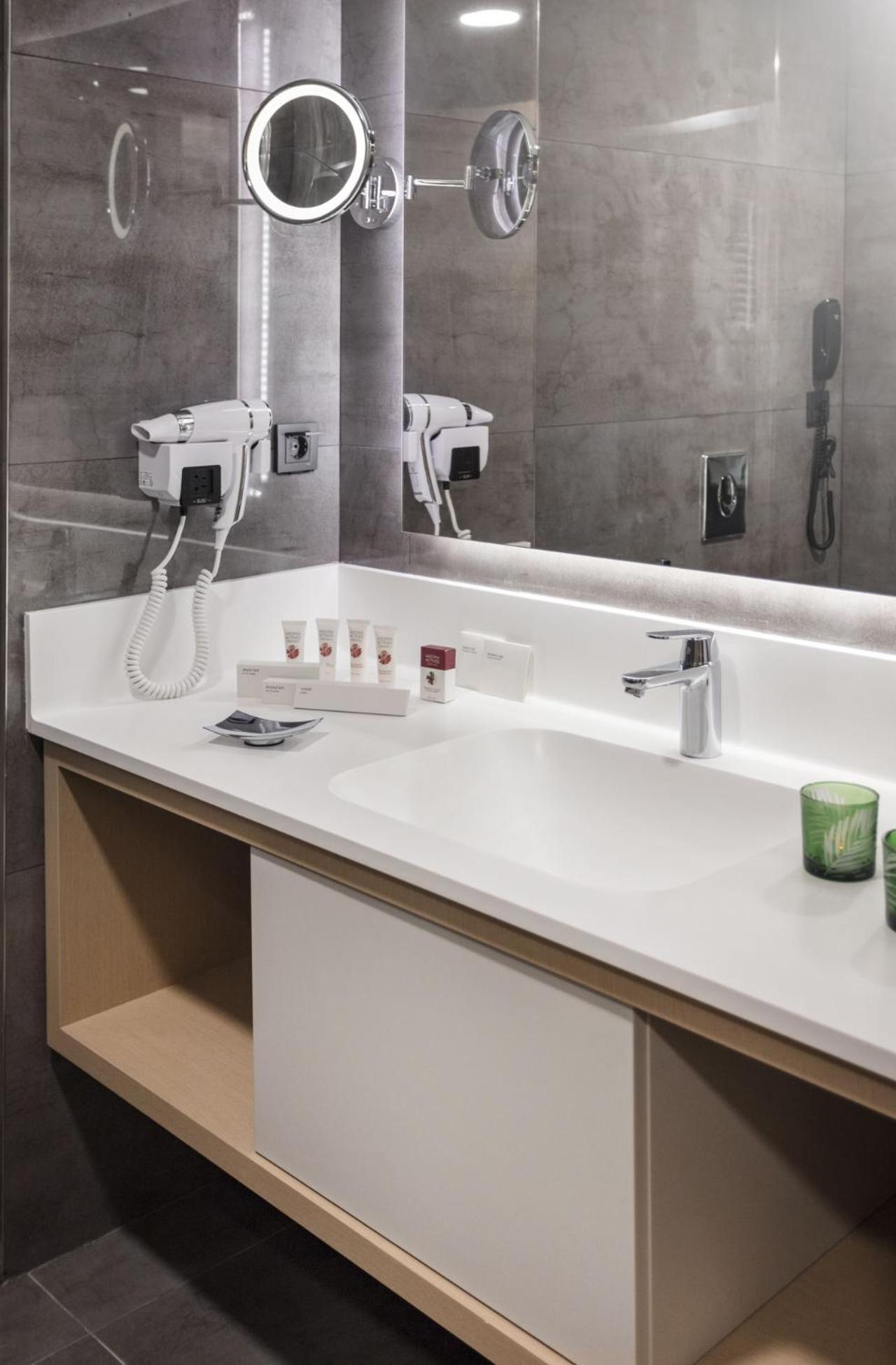 Tryp By Wyndham Oran Ankara