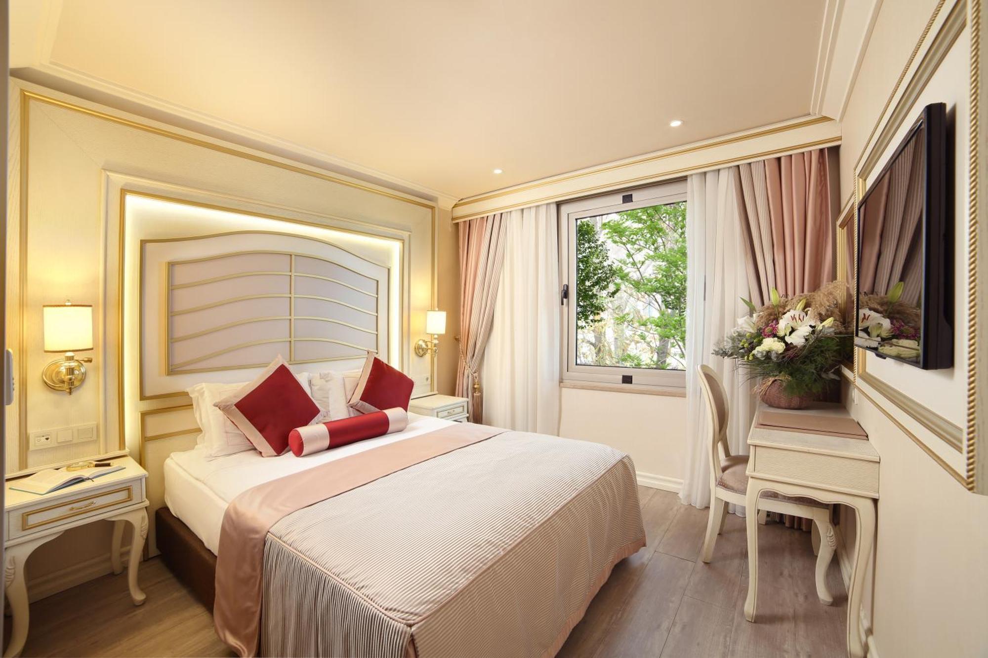 Halifaks Hotel Istanbul
