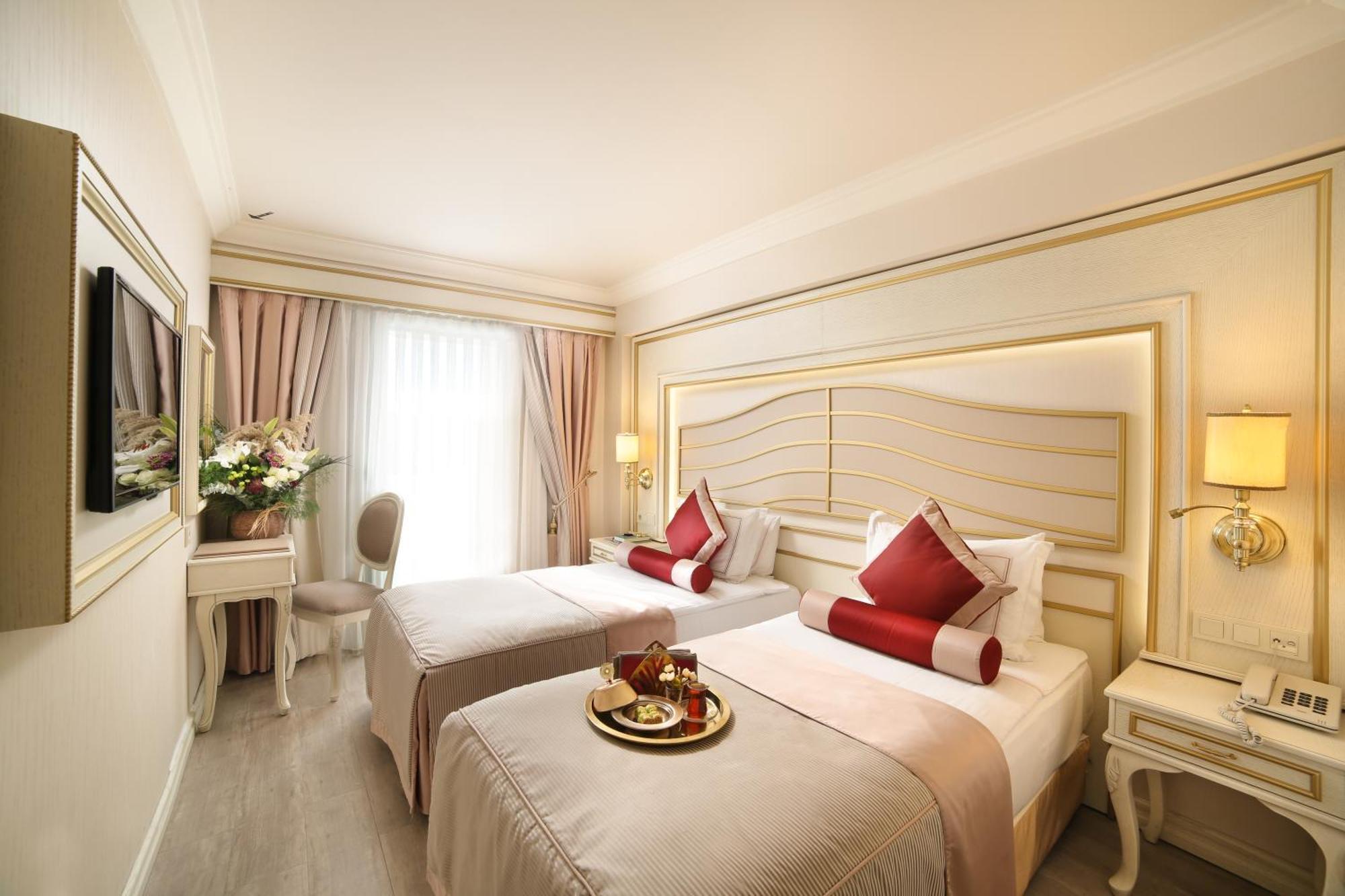 Halifaks Hotel 4*