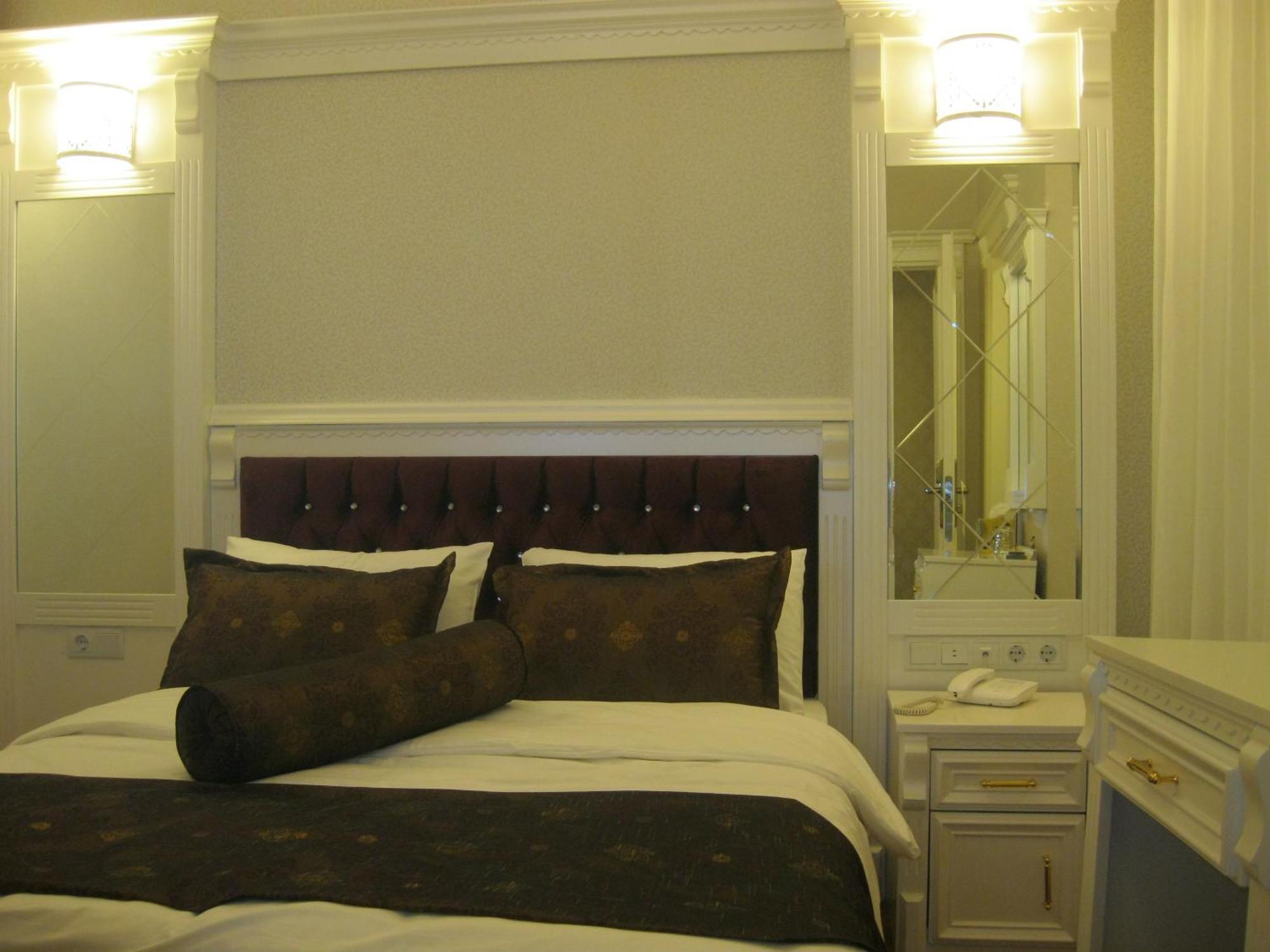 Hotel Coliseum 2*