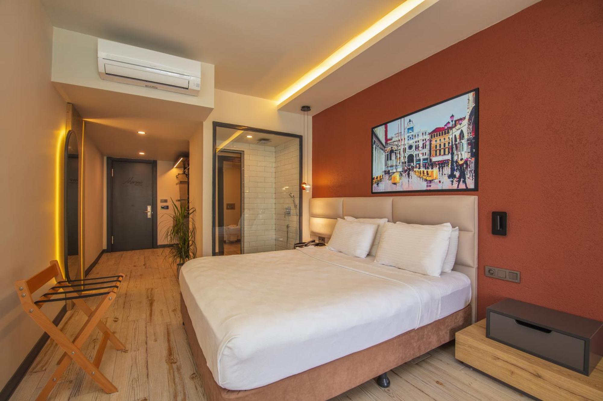 Hotel Morina Deluxe 3*
