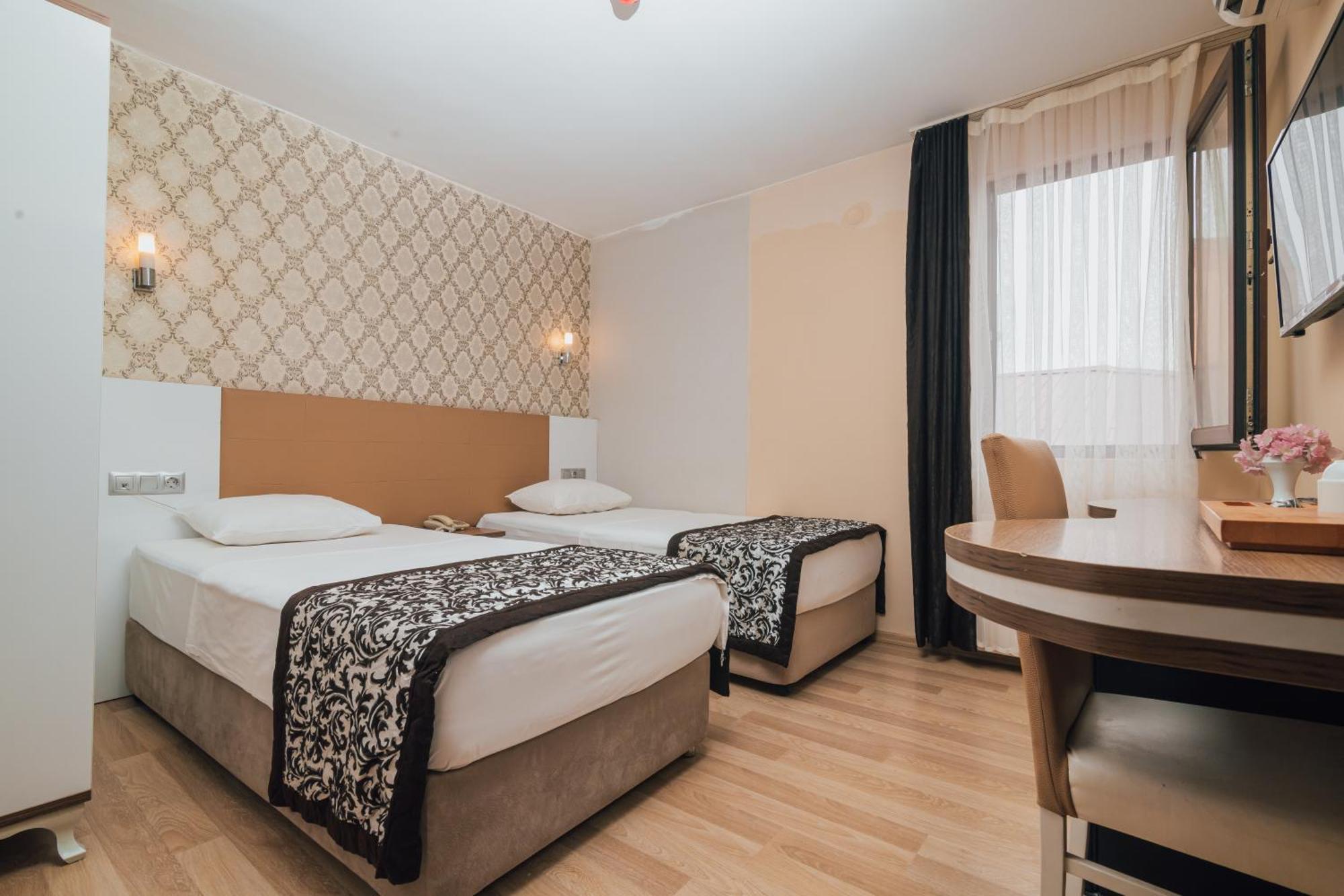Park Hotel 3*