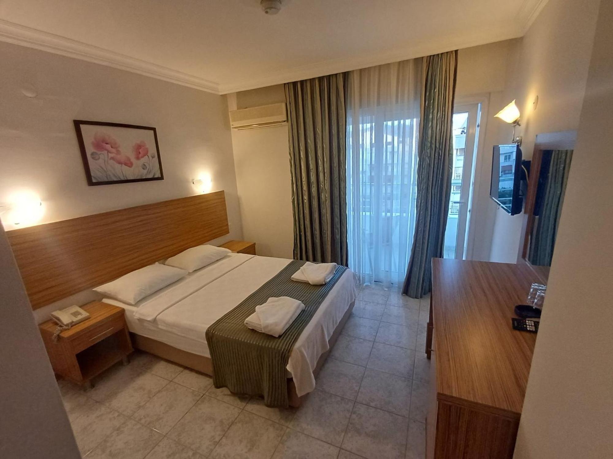 Hotel Mert Seaside (adults Only)