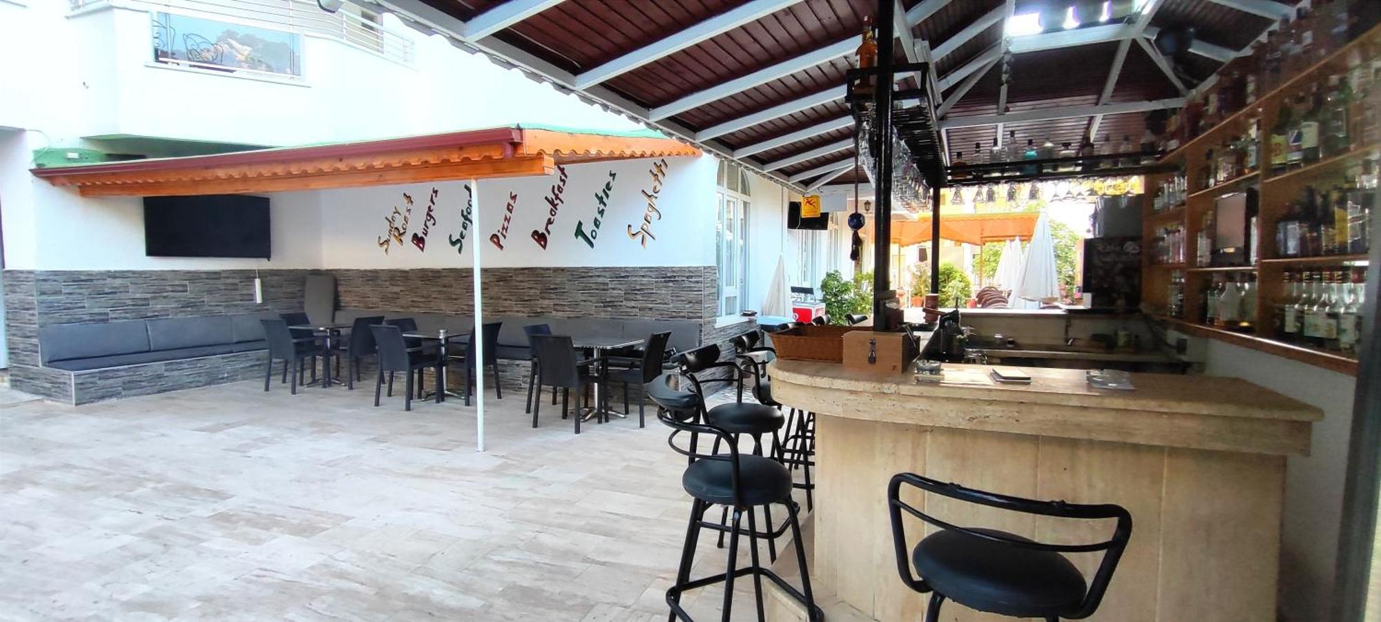 Hotel Dilhan 2*