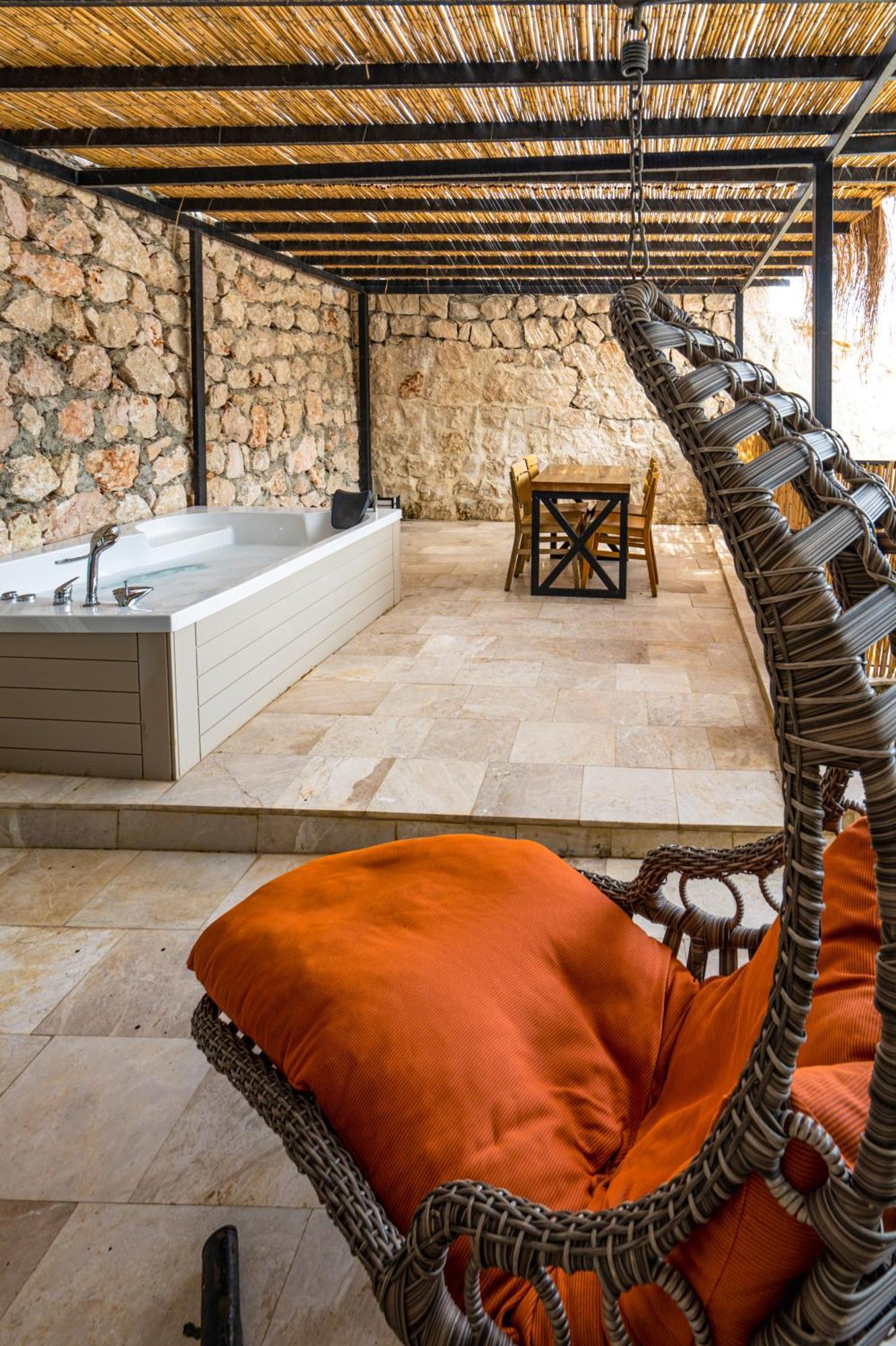 Gumus Peninsula Hotel 3*