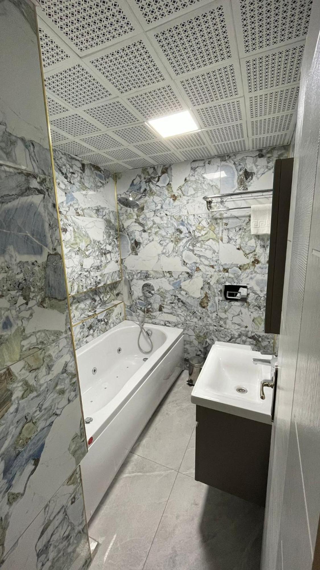 Mr Crane Hotel Kemer