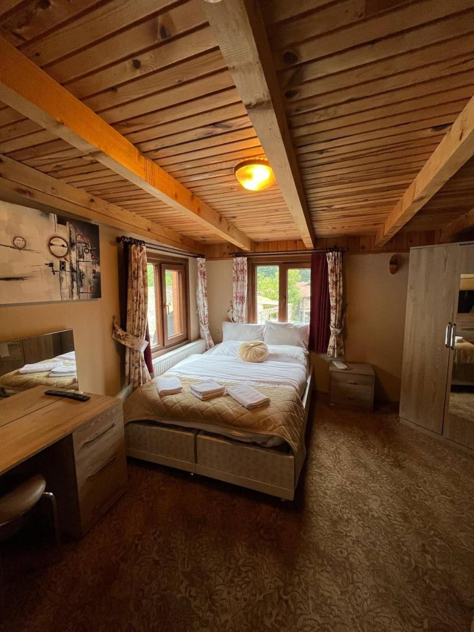 Hotel Paradise *