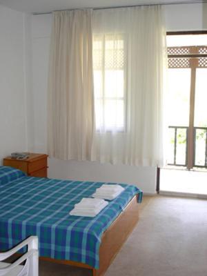 Rhapsody Guest house *
