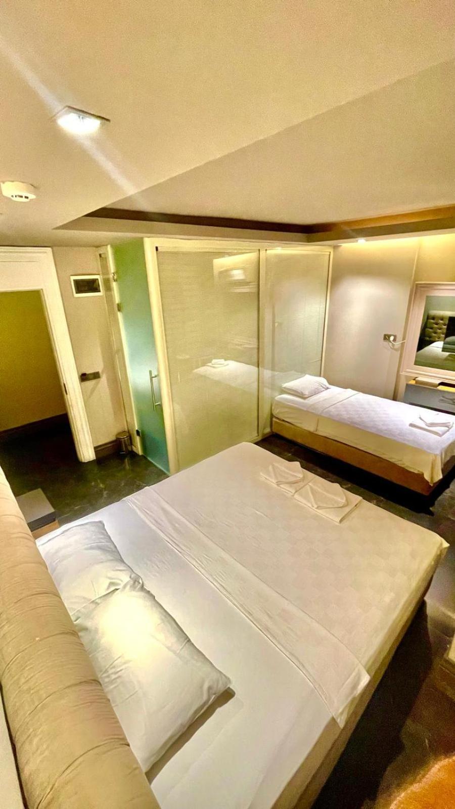 Upper House 4*