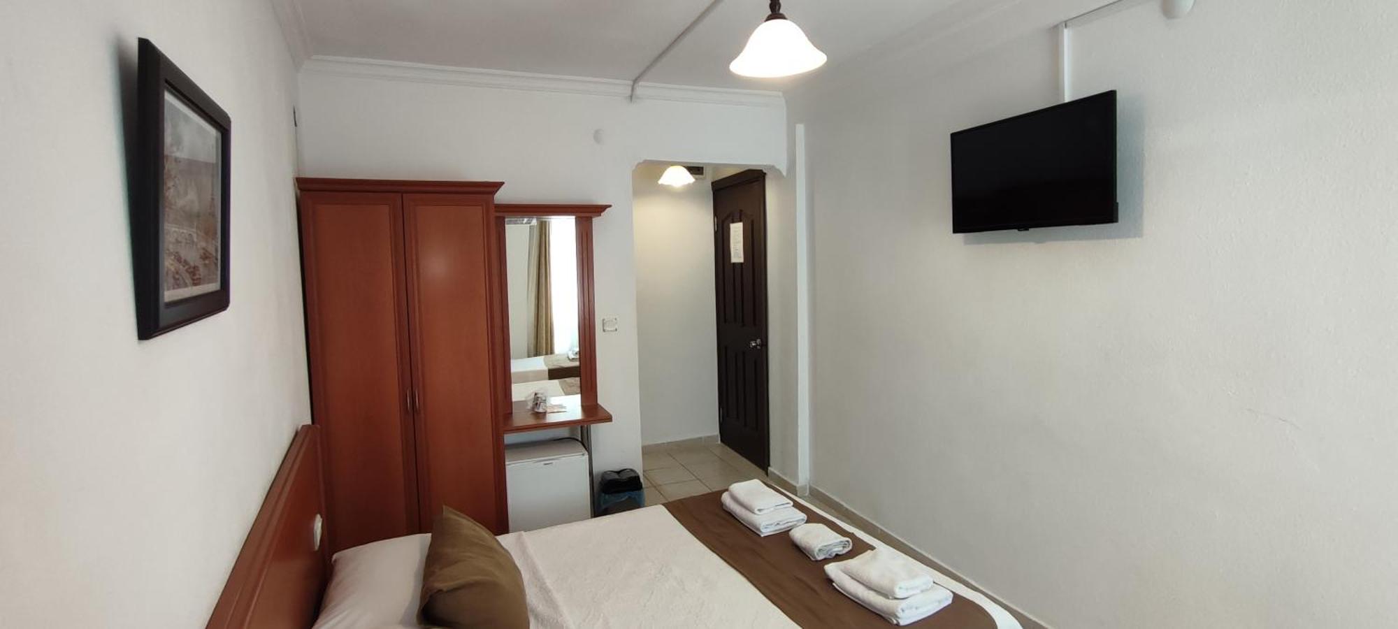 Bonapart Hotel